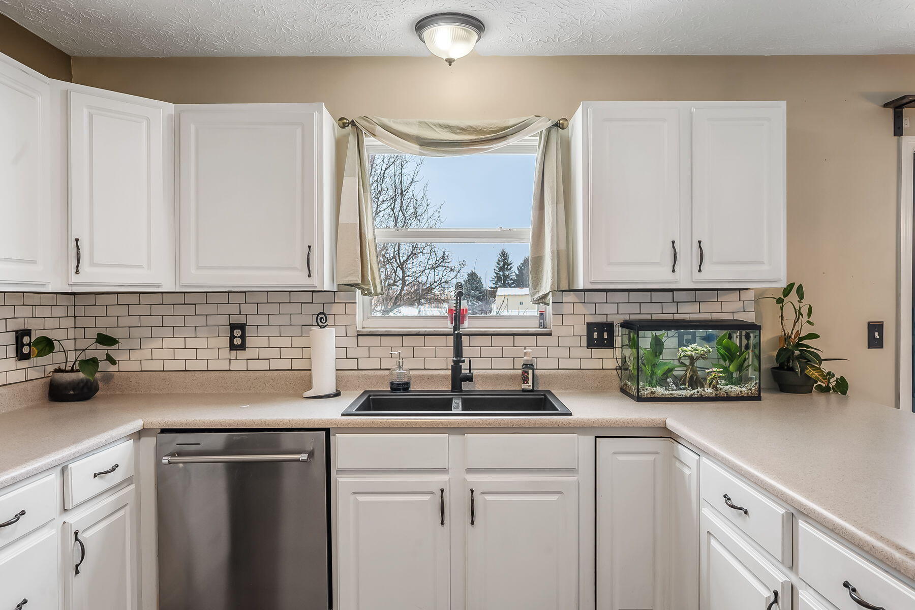 161 Chestnut Estates Drive, Commercial Point, Ohio 43116