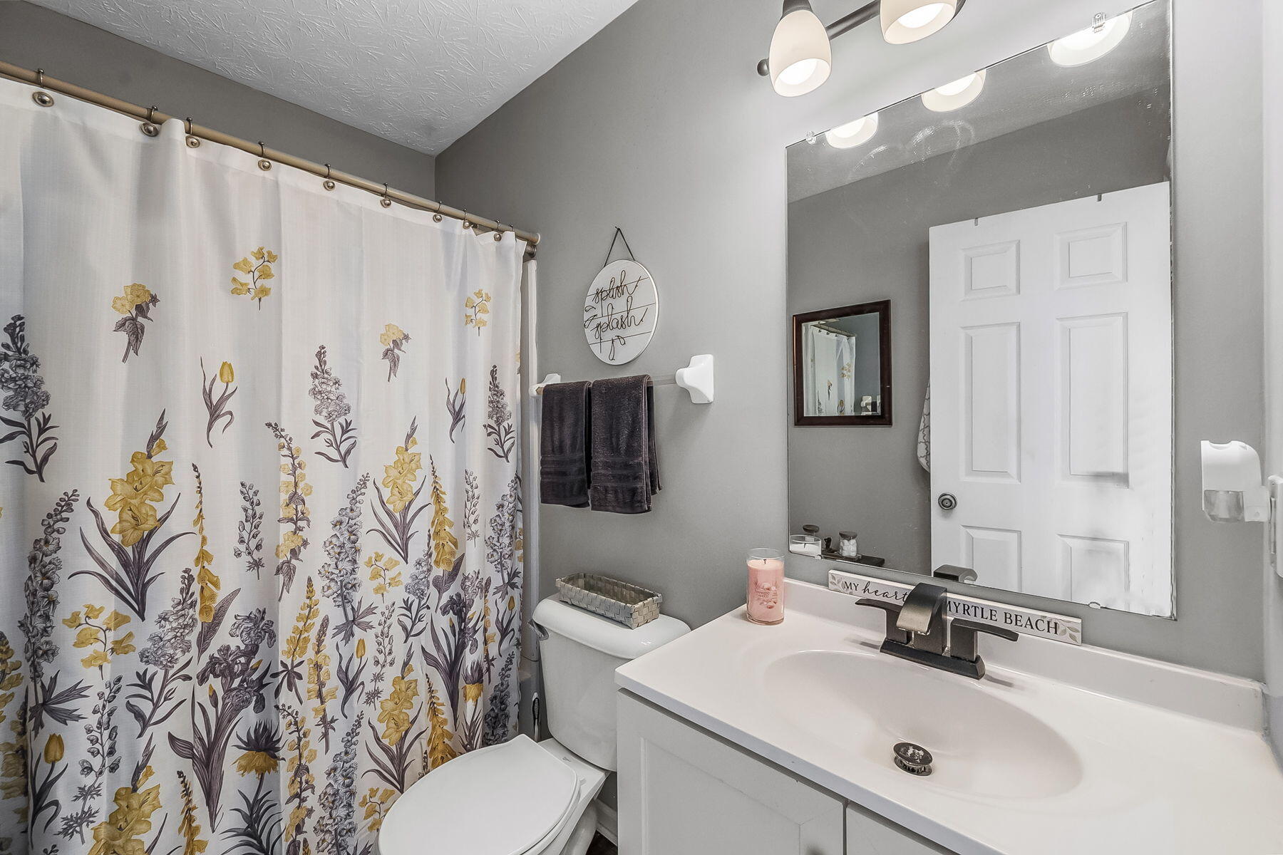 161 Chestnut Estates Drive, Commercial Point, Ohio 43116