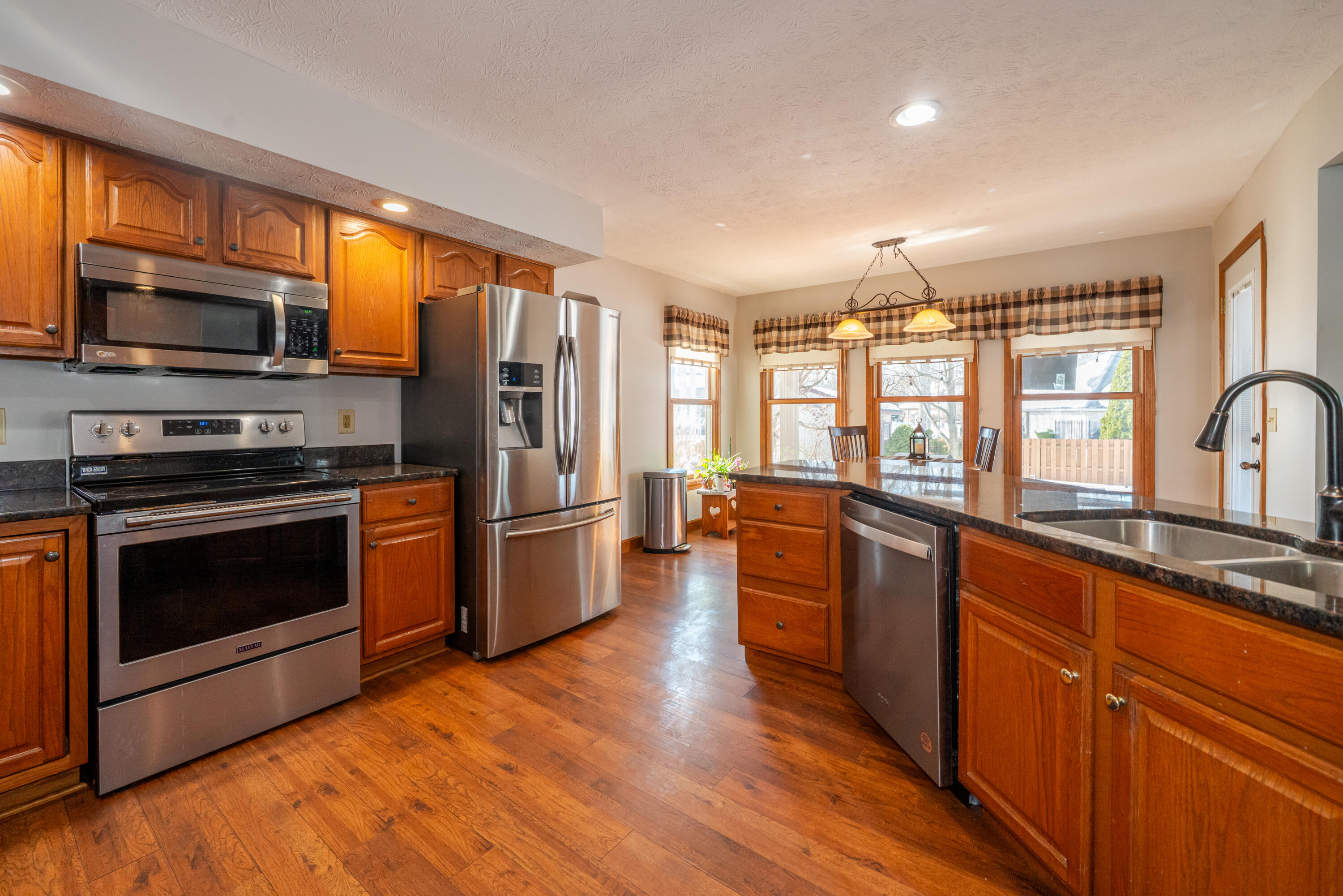 825 Chaucer Lane, Tipp City, Ohio 45371