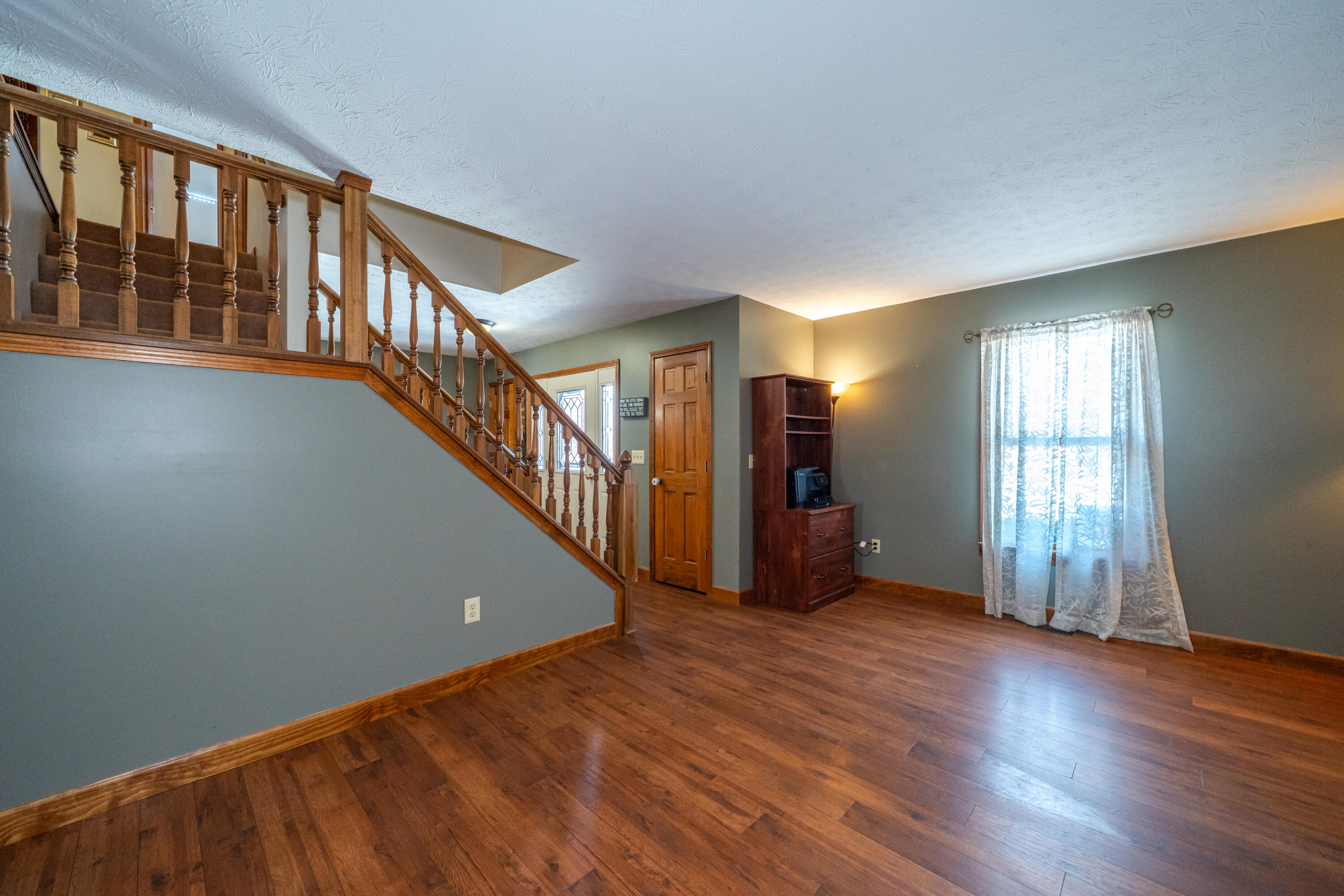 825 Chaucer Lane, Tipp City, Ohio 45371