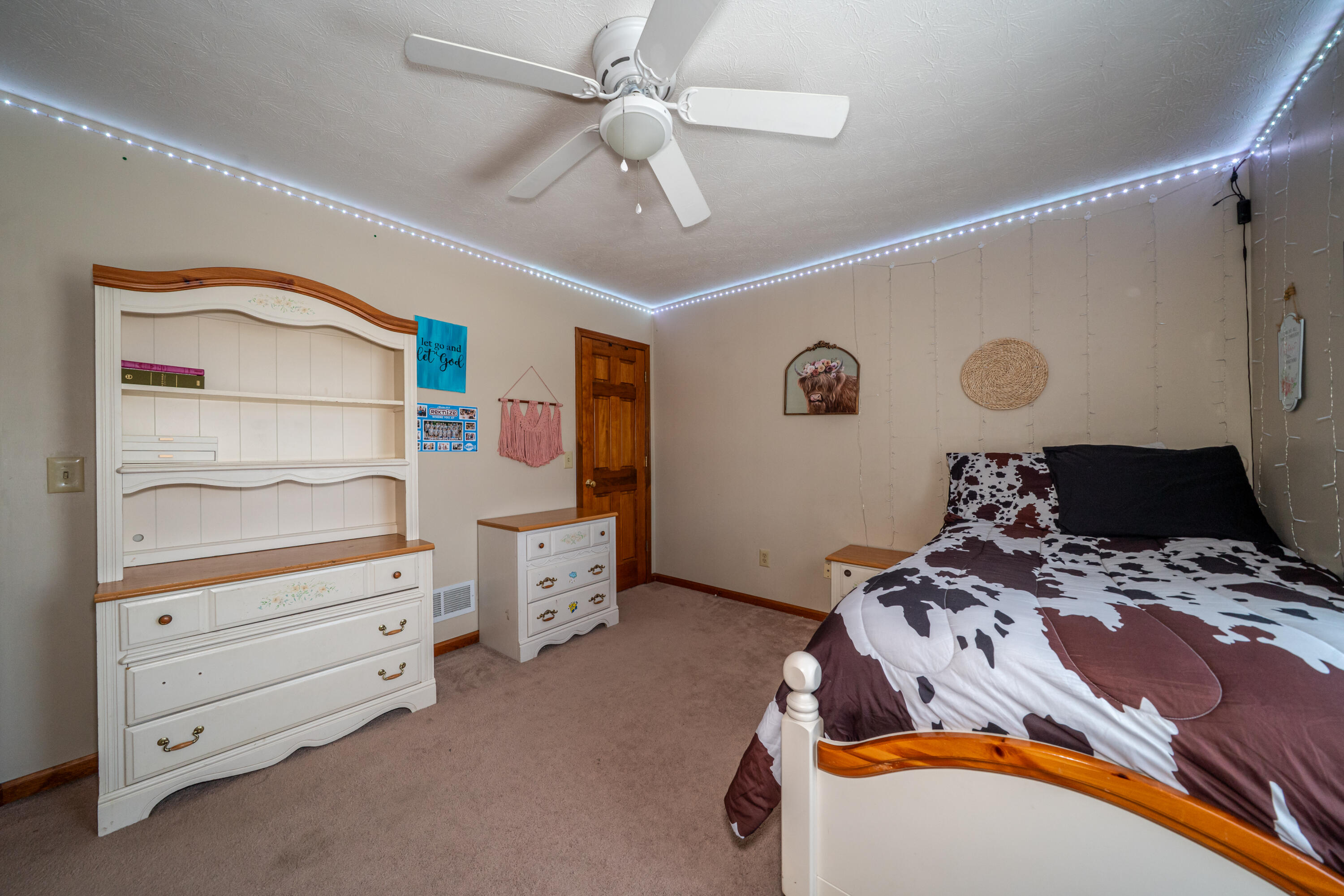 825 Chaucer Lane, Tipp City, Ohio 45371