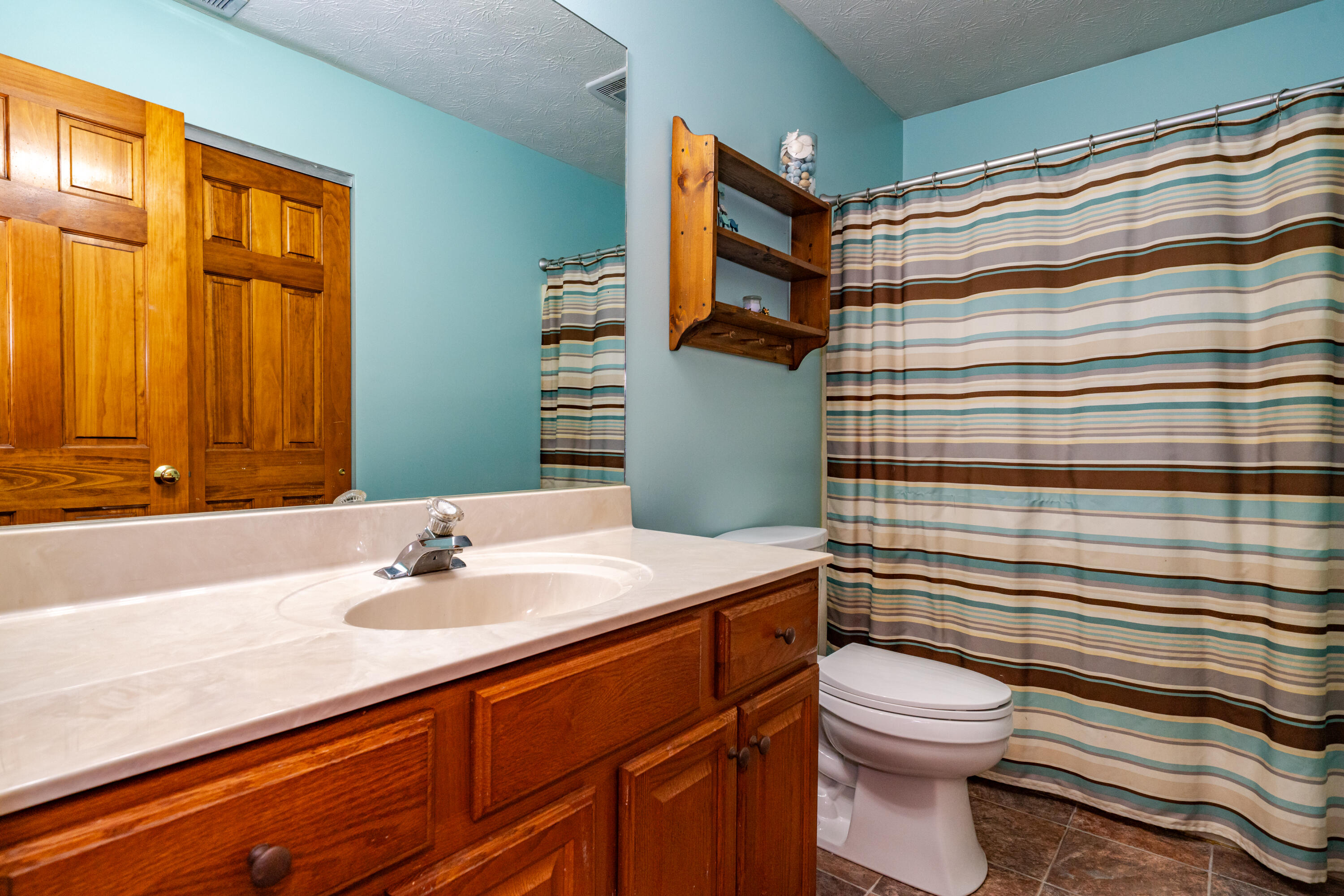 825 Chaucer Lane, Tipp City, Ohio 45371