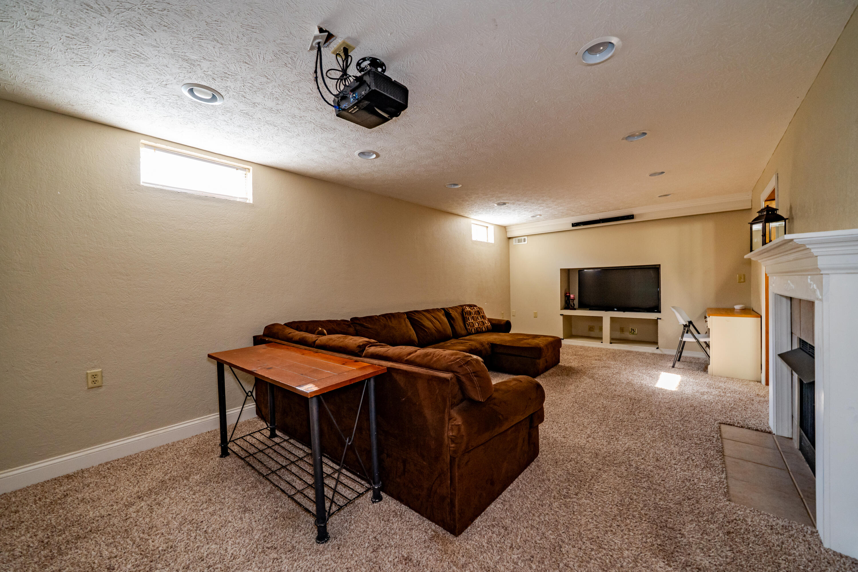 825 Chaucer Lane, Tipp City, Ohio 45371