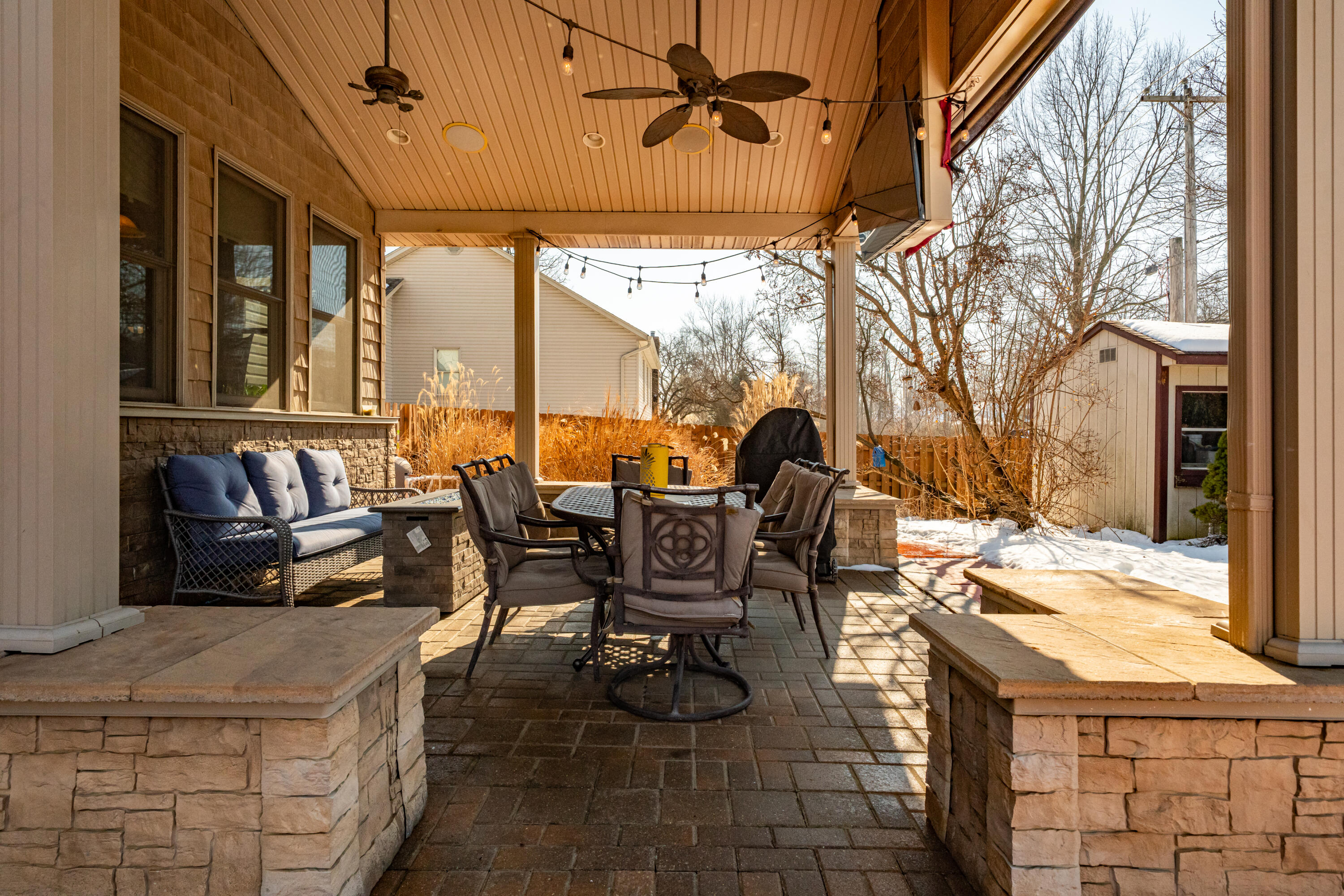 825 Chaucer Lane, Tipp City, Ohio 45371