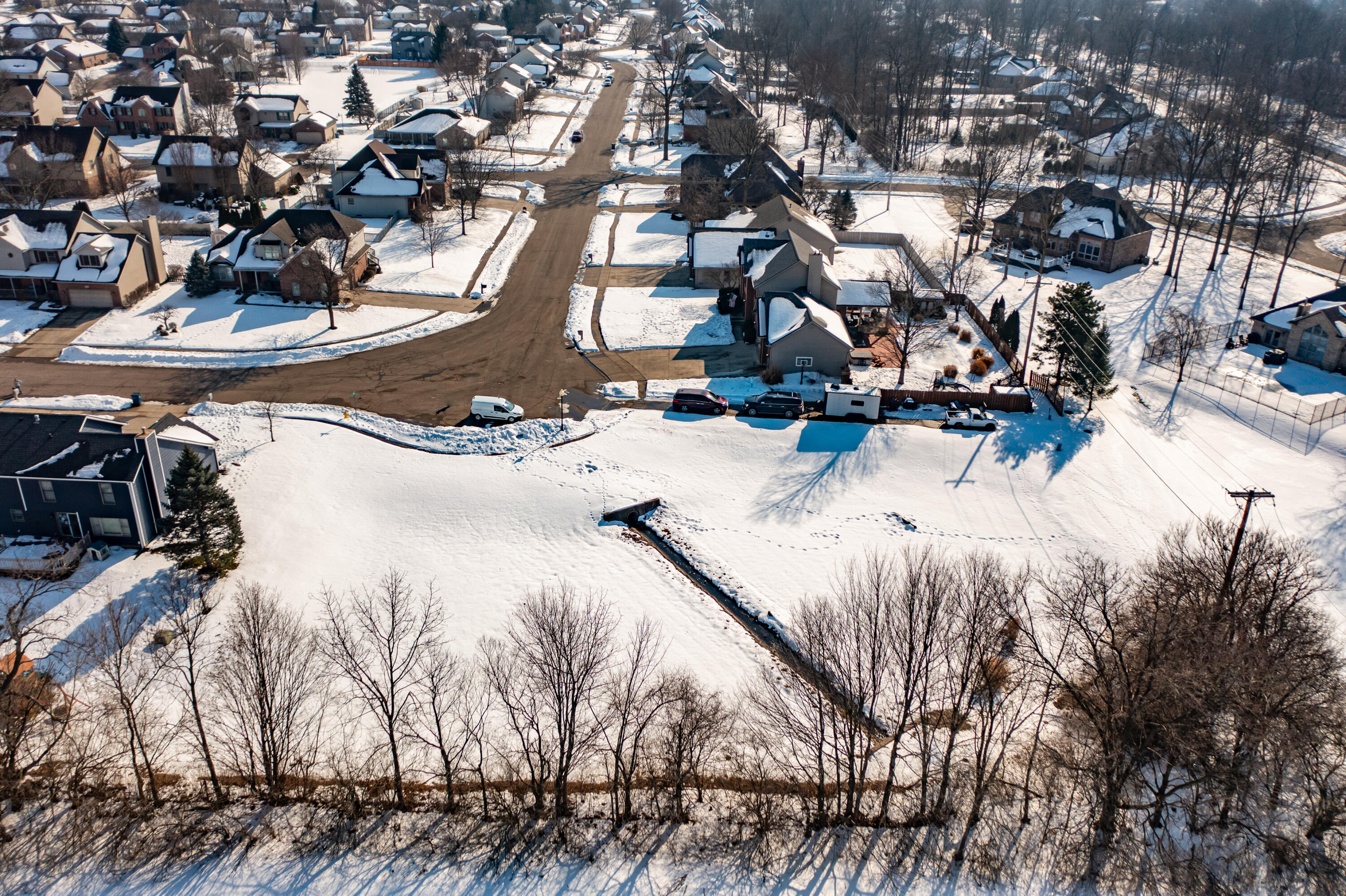 825 Chaucer Lane, Tipp City, Ohio 45371