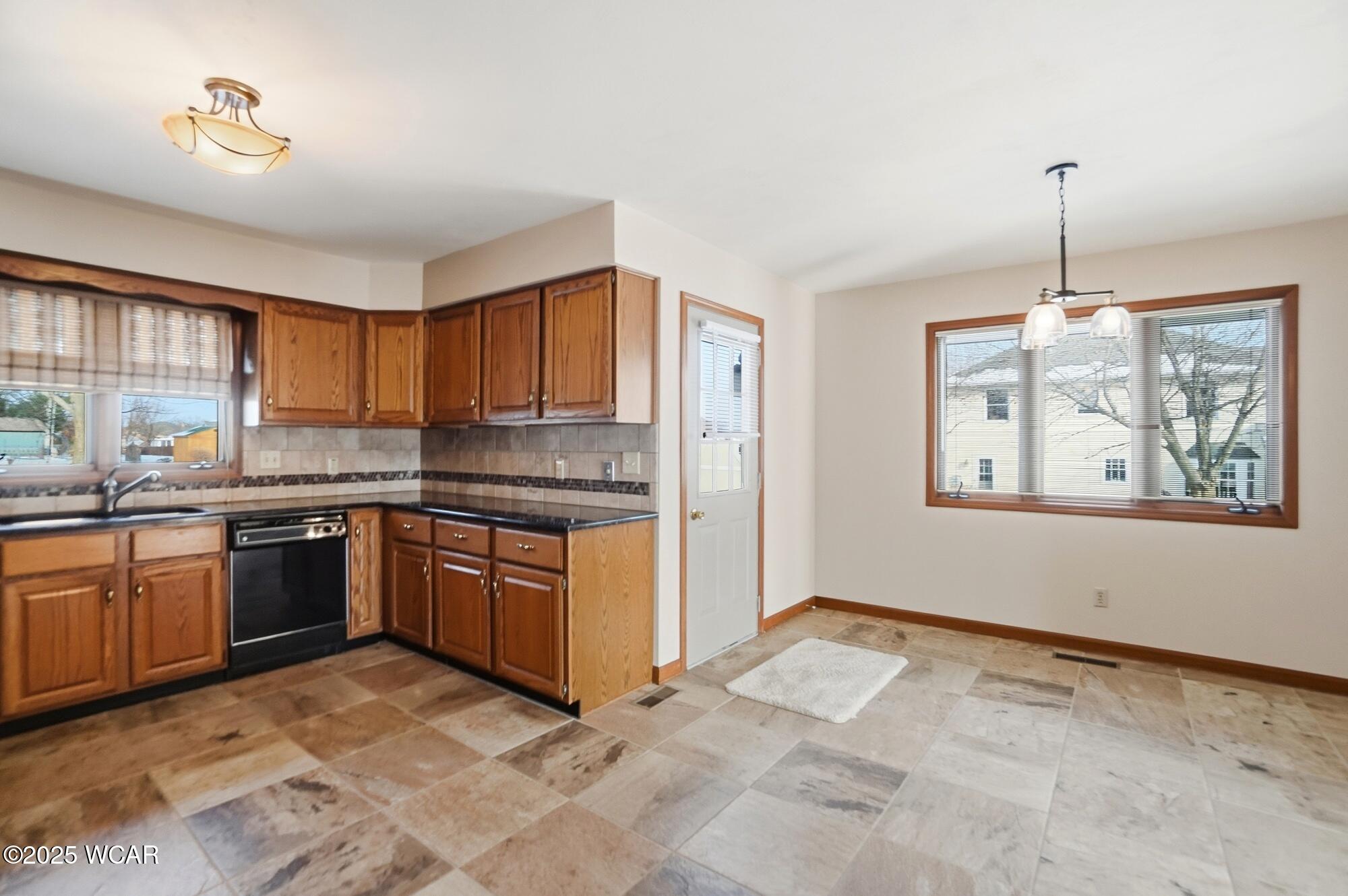 115 Oak View Court, Lima, Ohio