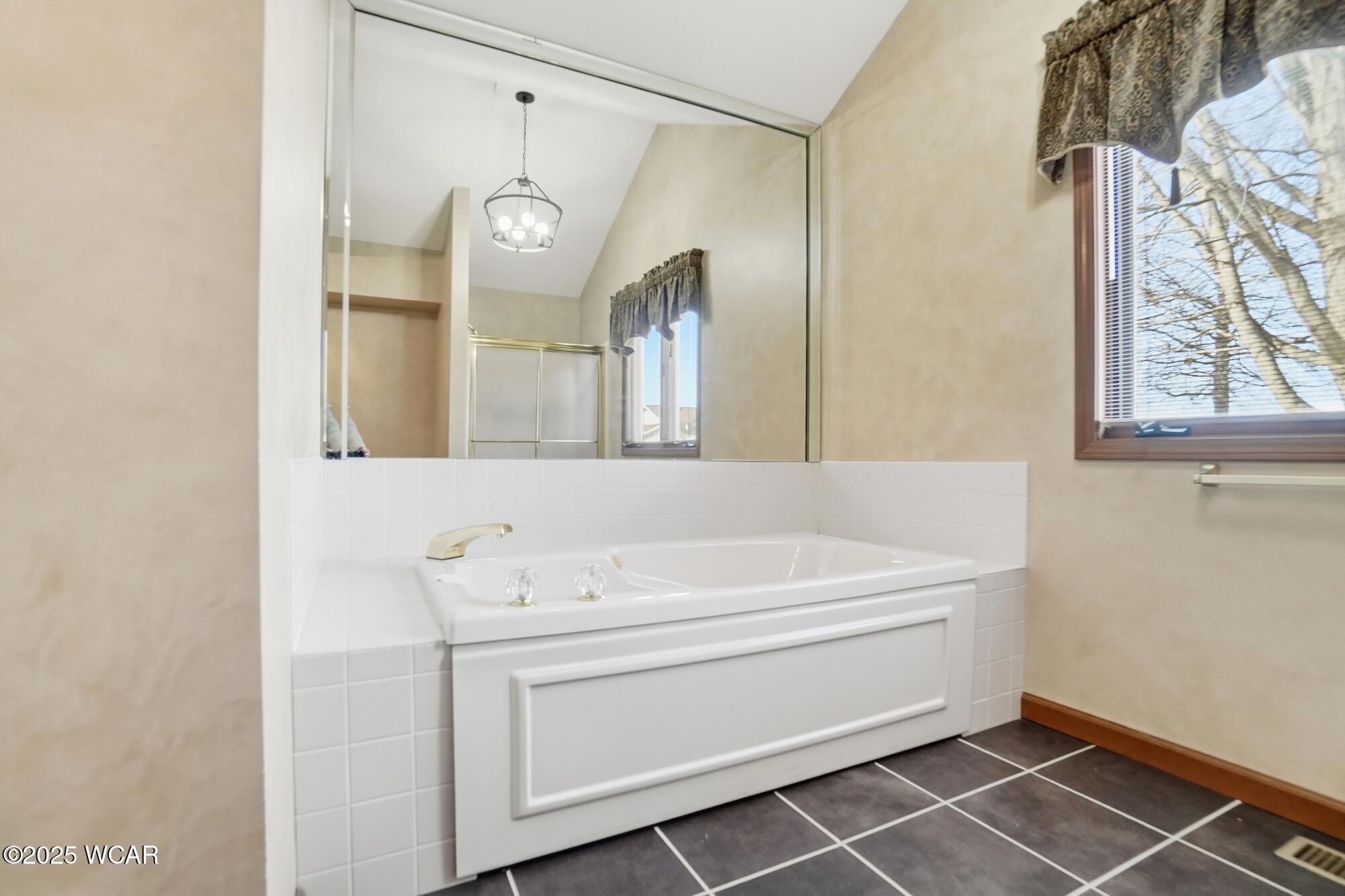 115 Oak View Court, Lima, Ohio