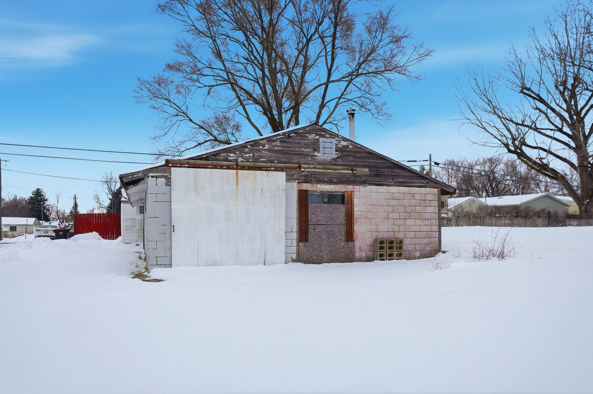 402 Highview Avenue, Springfield, Ohio 45505