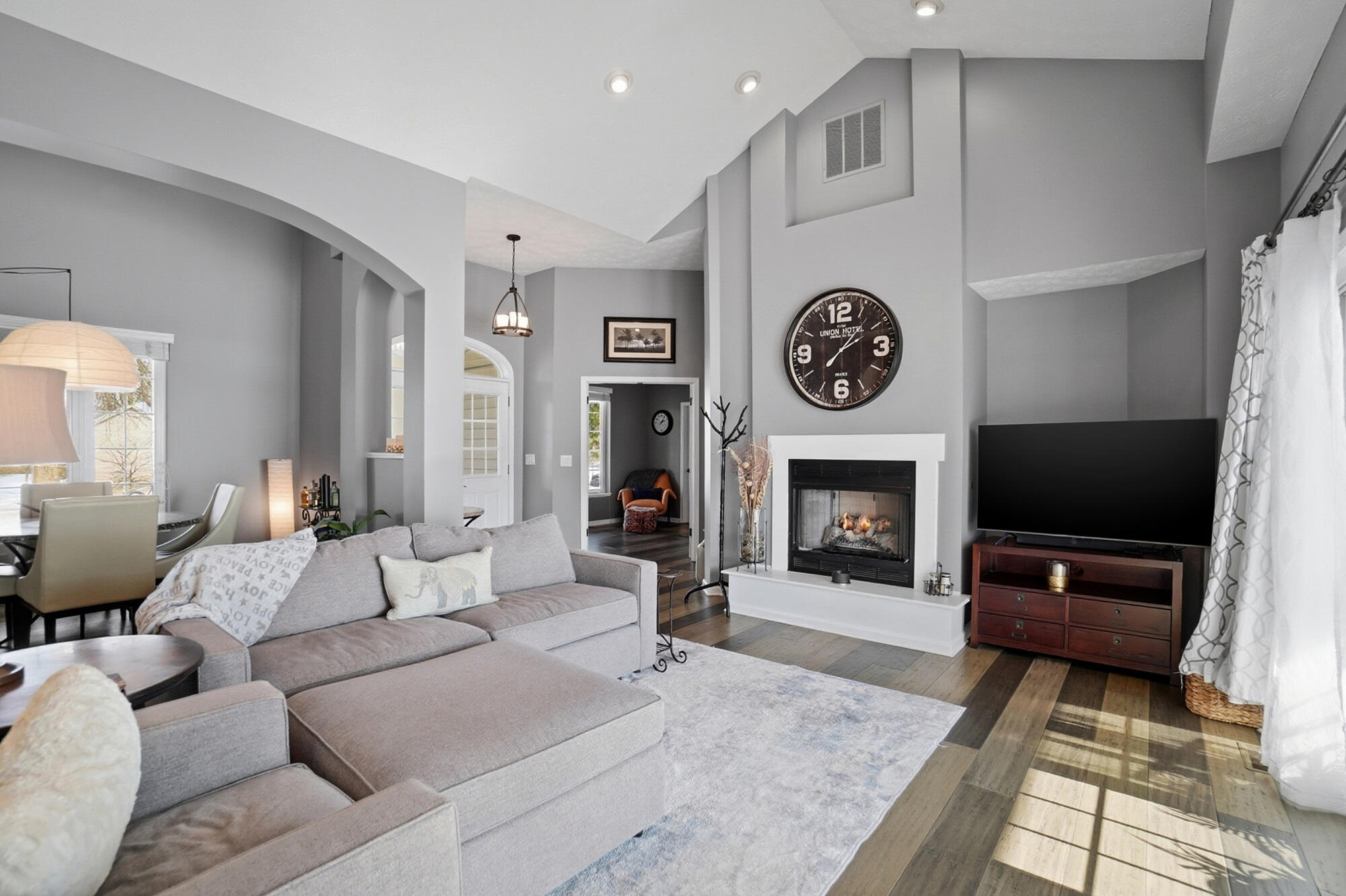 1201 Kingsgate Road, Springfield, Ohio 45503