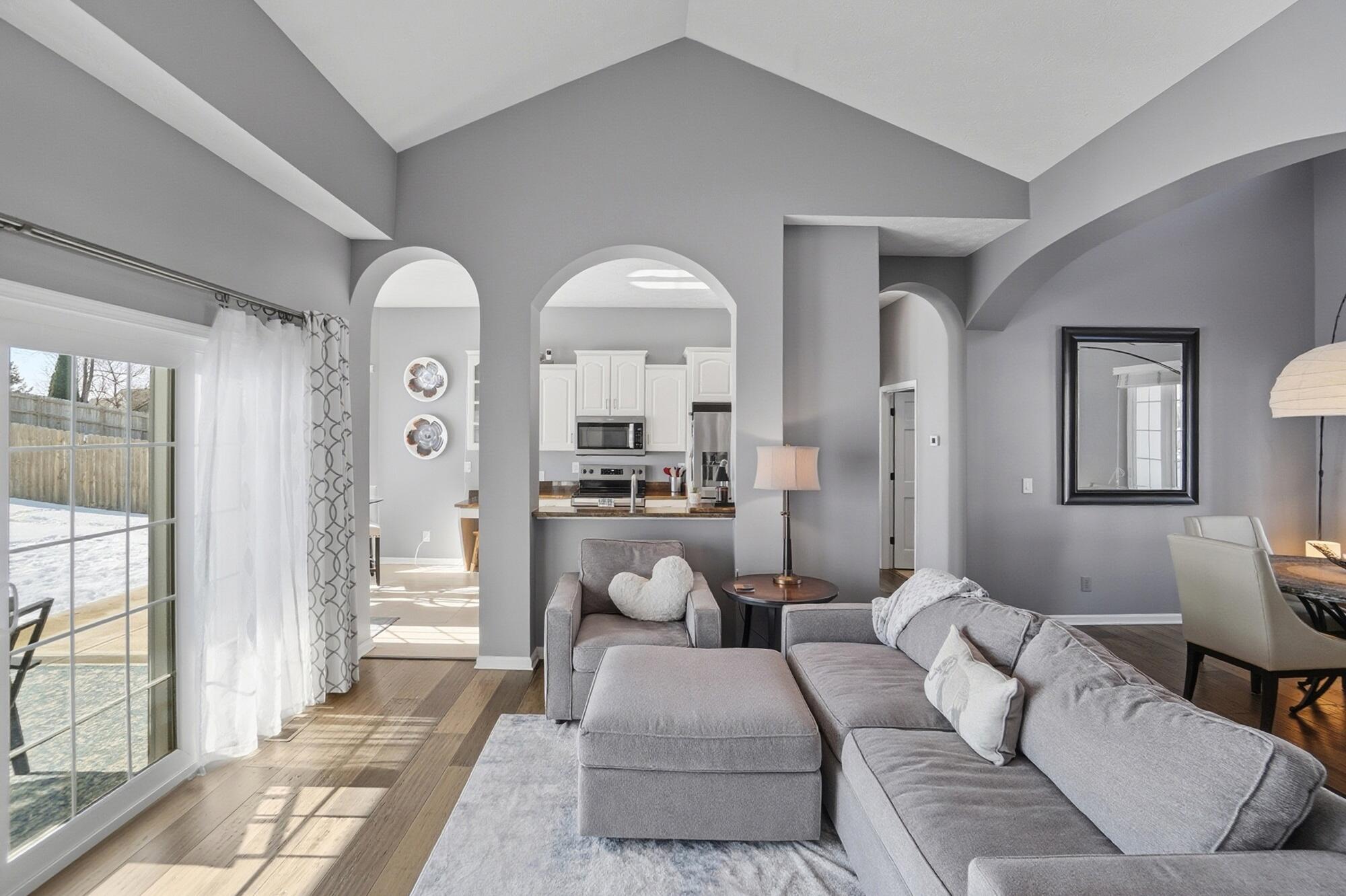 1201 Kingsgate Road, Springfield, Ohio 45503