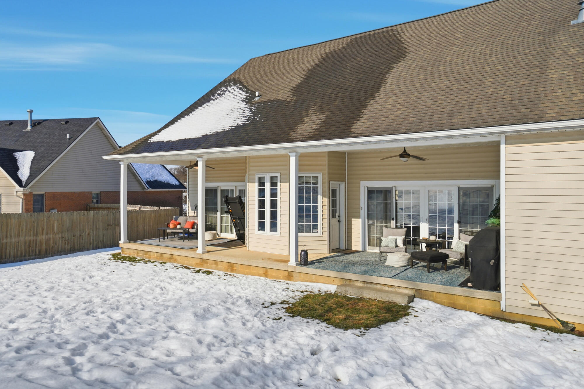 1201 Kingsgate Road, Springfield, Ohio 45503