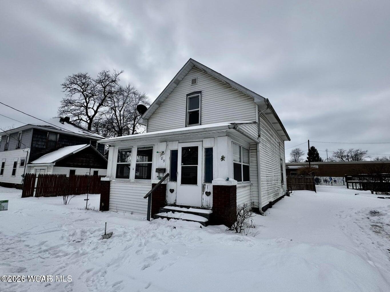 109 PLEASANT Street, Montpelier, Ohio