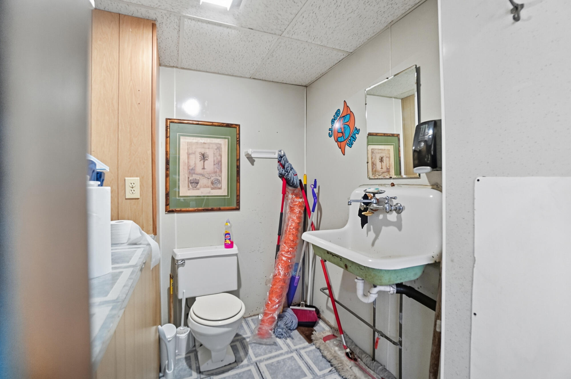 855 Metcalf Street, Lima, Ohio 45801