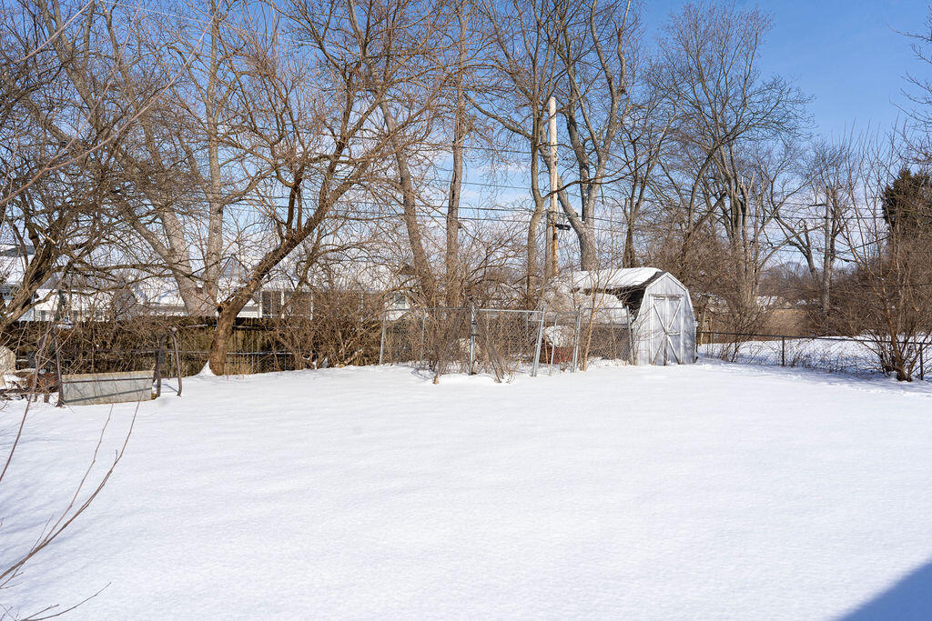 1122 Chalet Avenue, New Carlisle, Ohio 45344