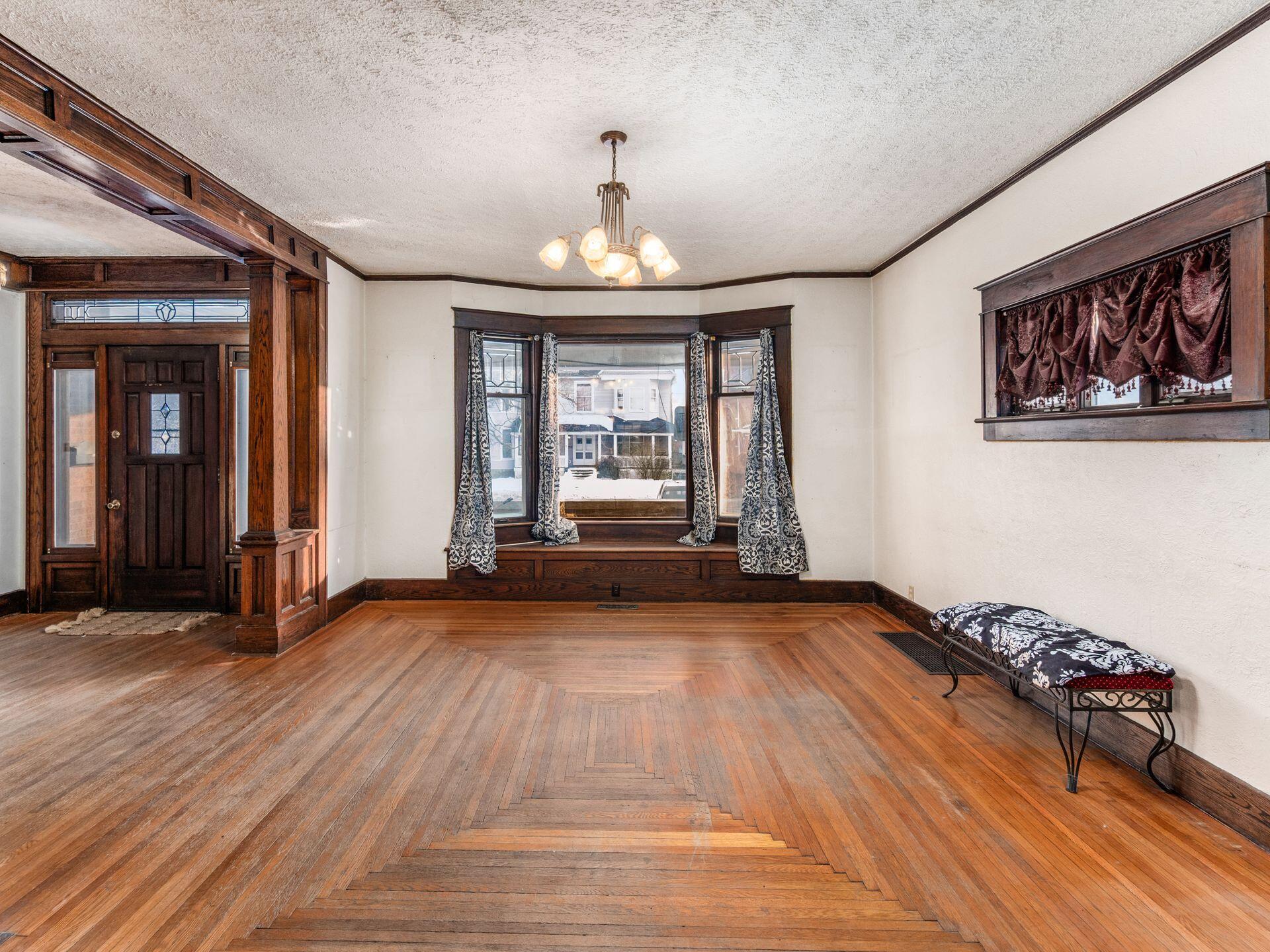 229 Chillicothe Avenue, Bellefontaine, Ohio 43311