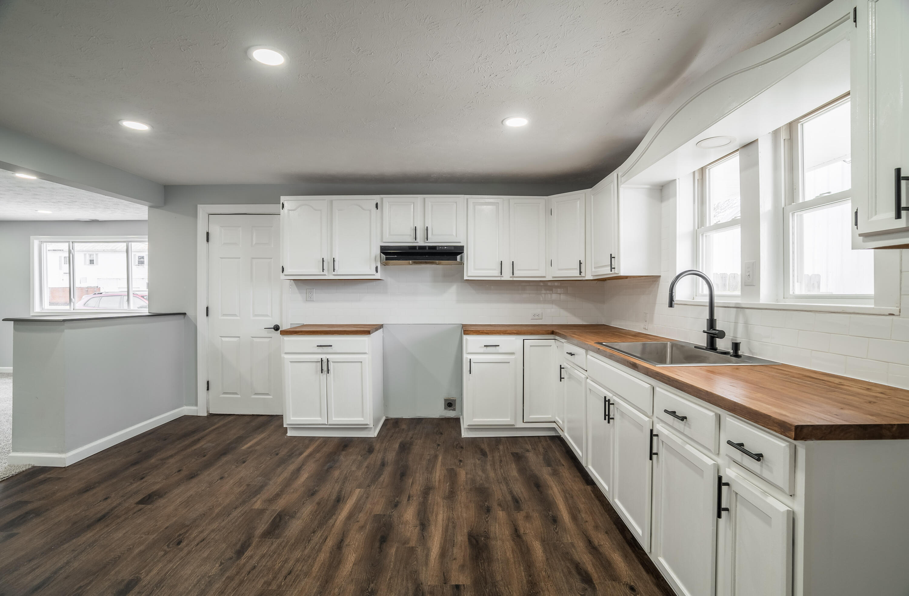 4 Cross Street, Laura, Ohio 45337