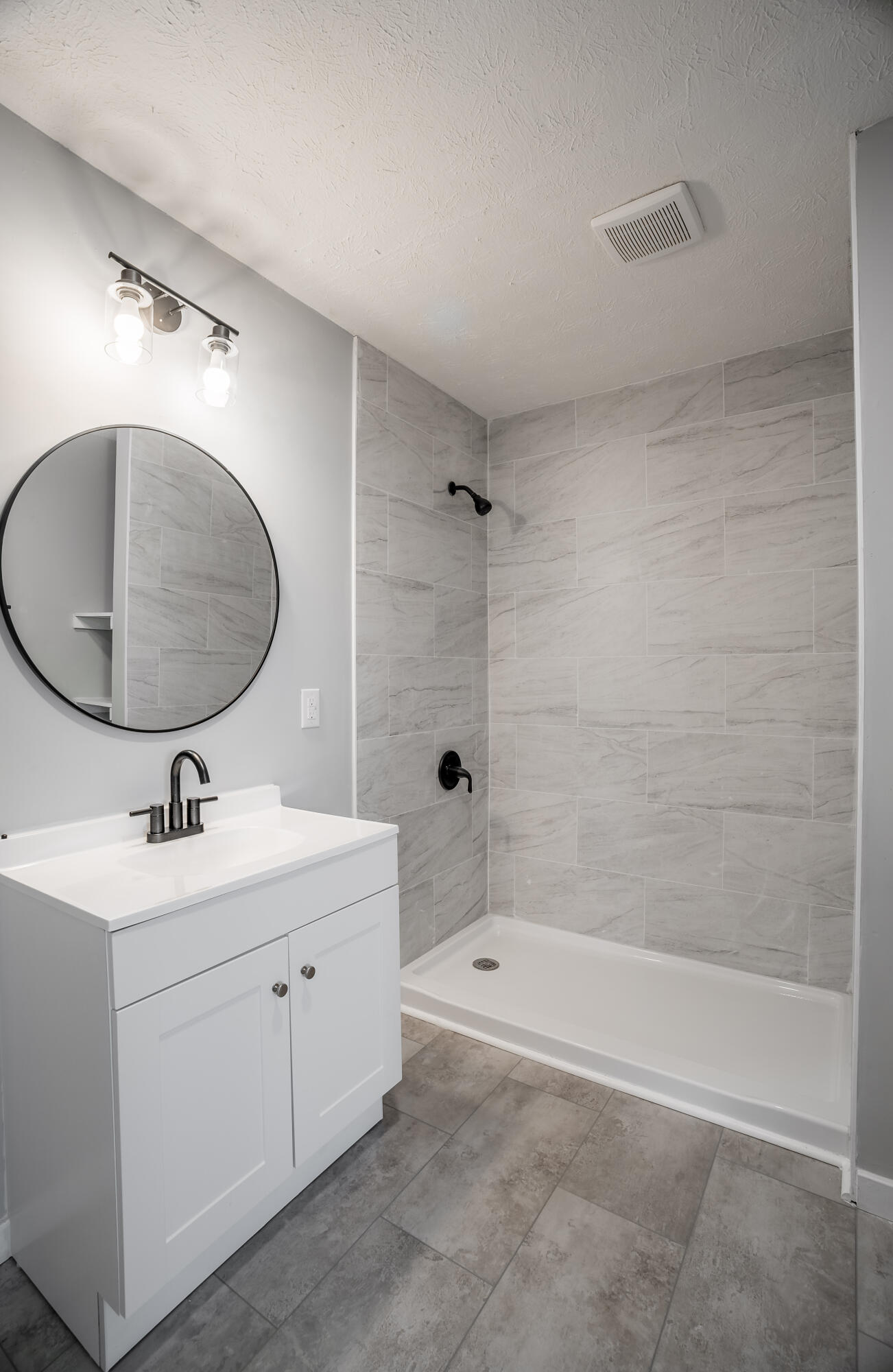 4 Cross Street, Laura, Ohio 45337