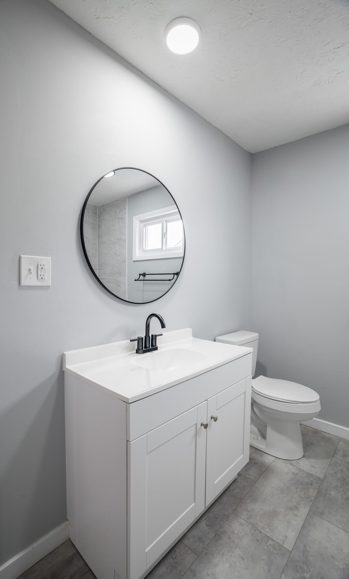 4 Cross Street, Laura, Ohio 45337