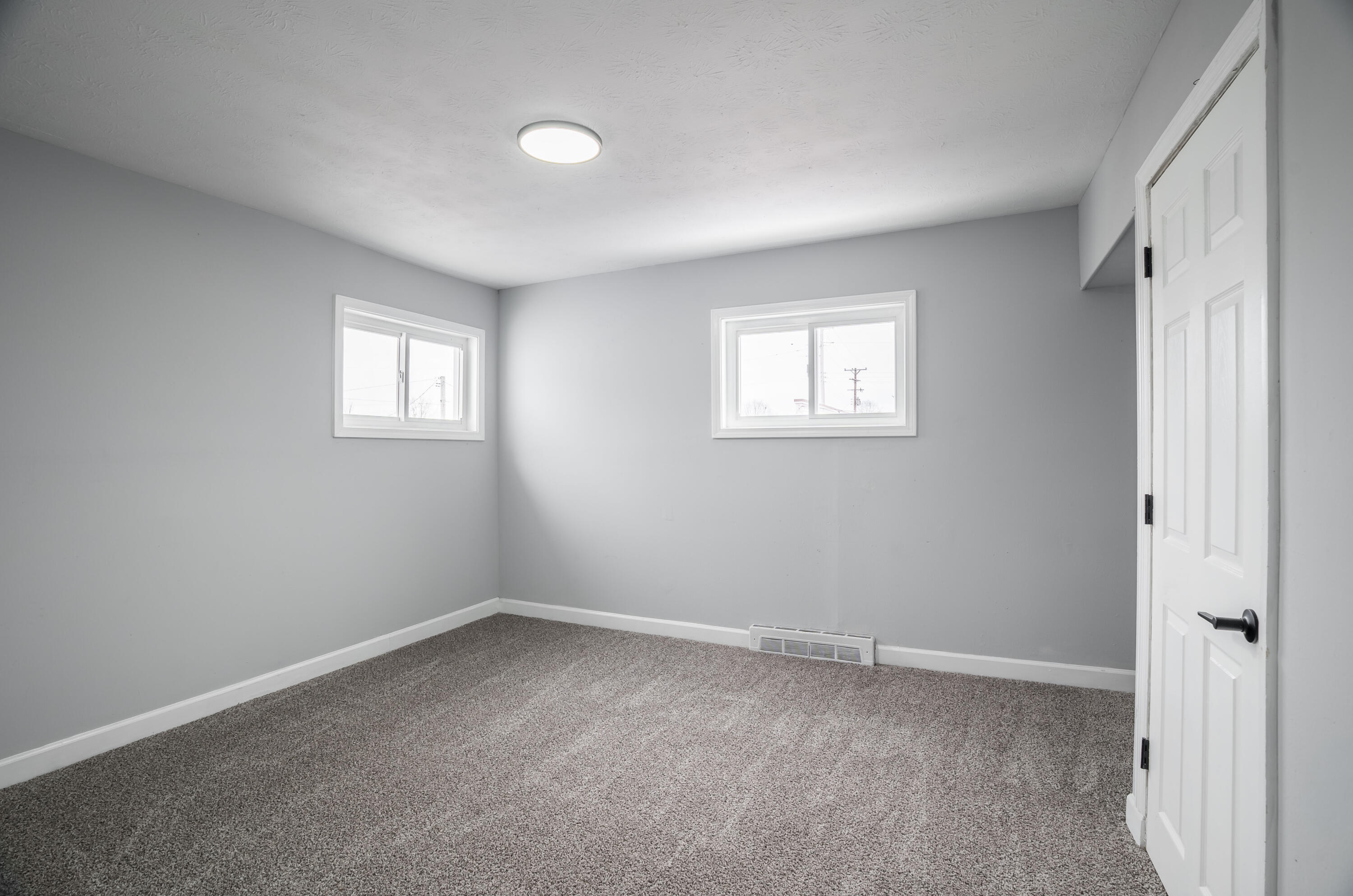 4 Cross Street, Laura, Ohio 45337