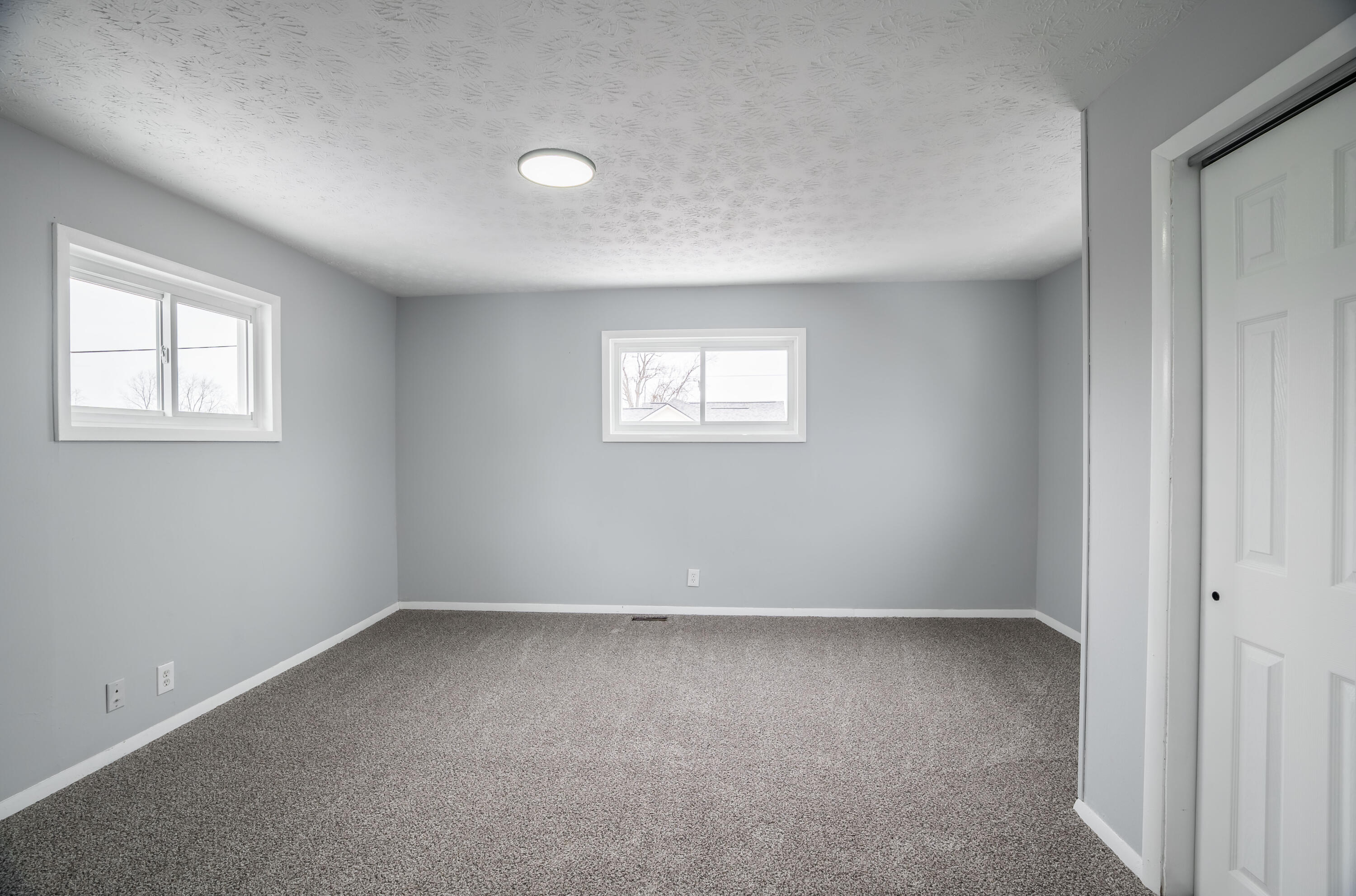 4 Cross Street, Laura, Ohio 45337