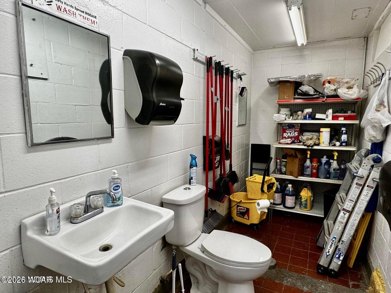 301 DEFIANCE Street, Stryker, Ohio