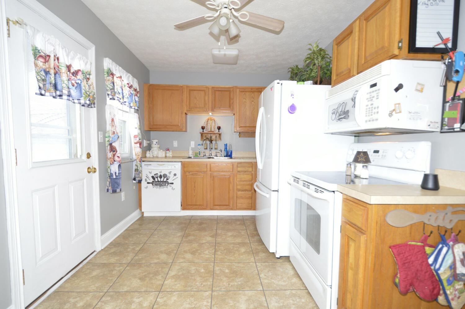 1716 Sweetbriar Lane, Springfield, Ohio 45505