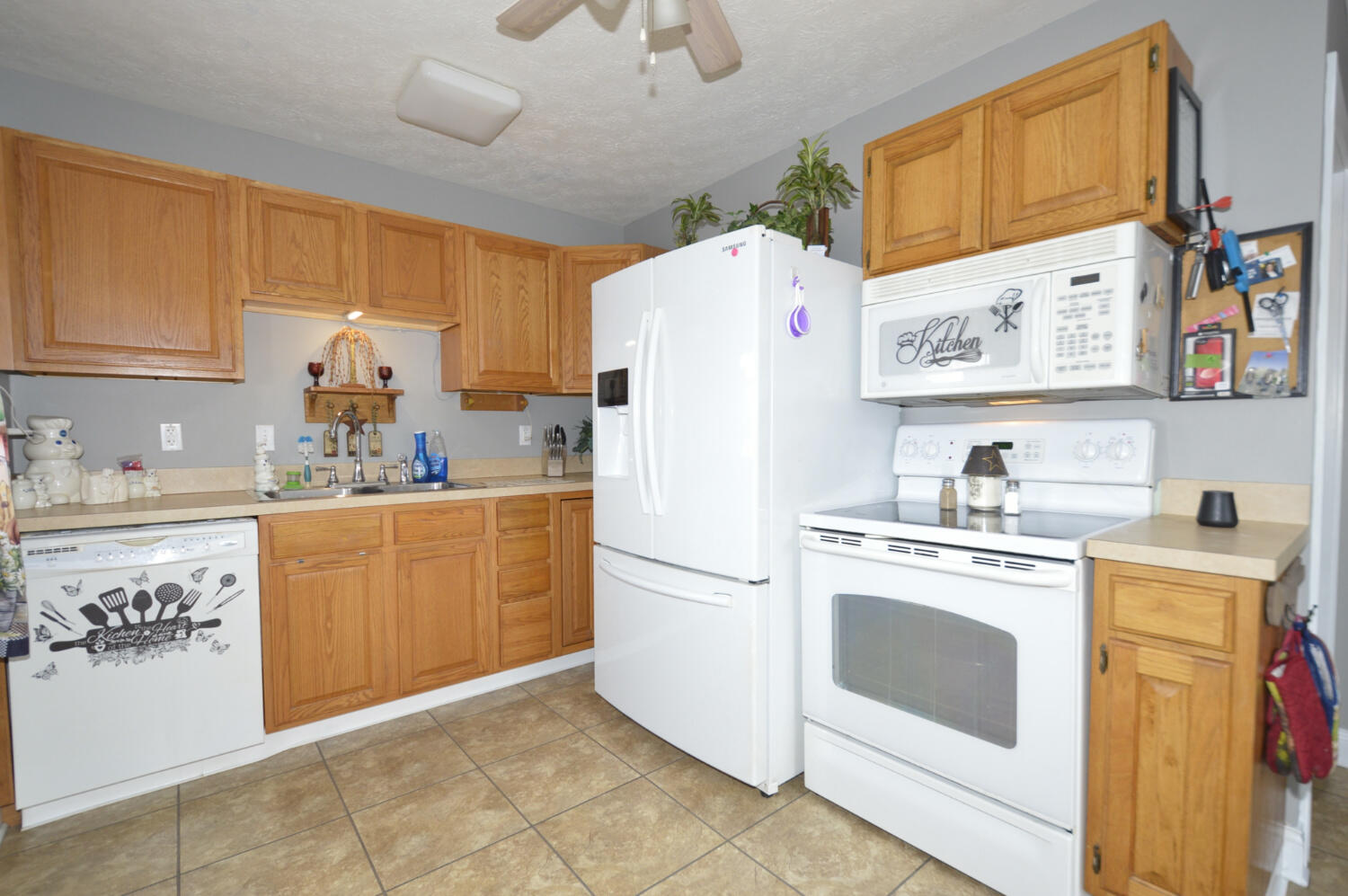 1716 Sweetbriar Lane, Springfield, Ohio 45505