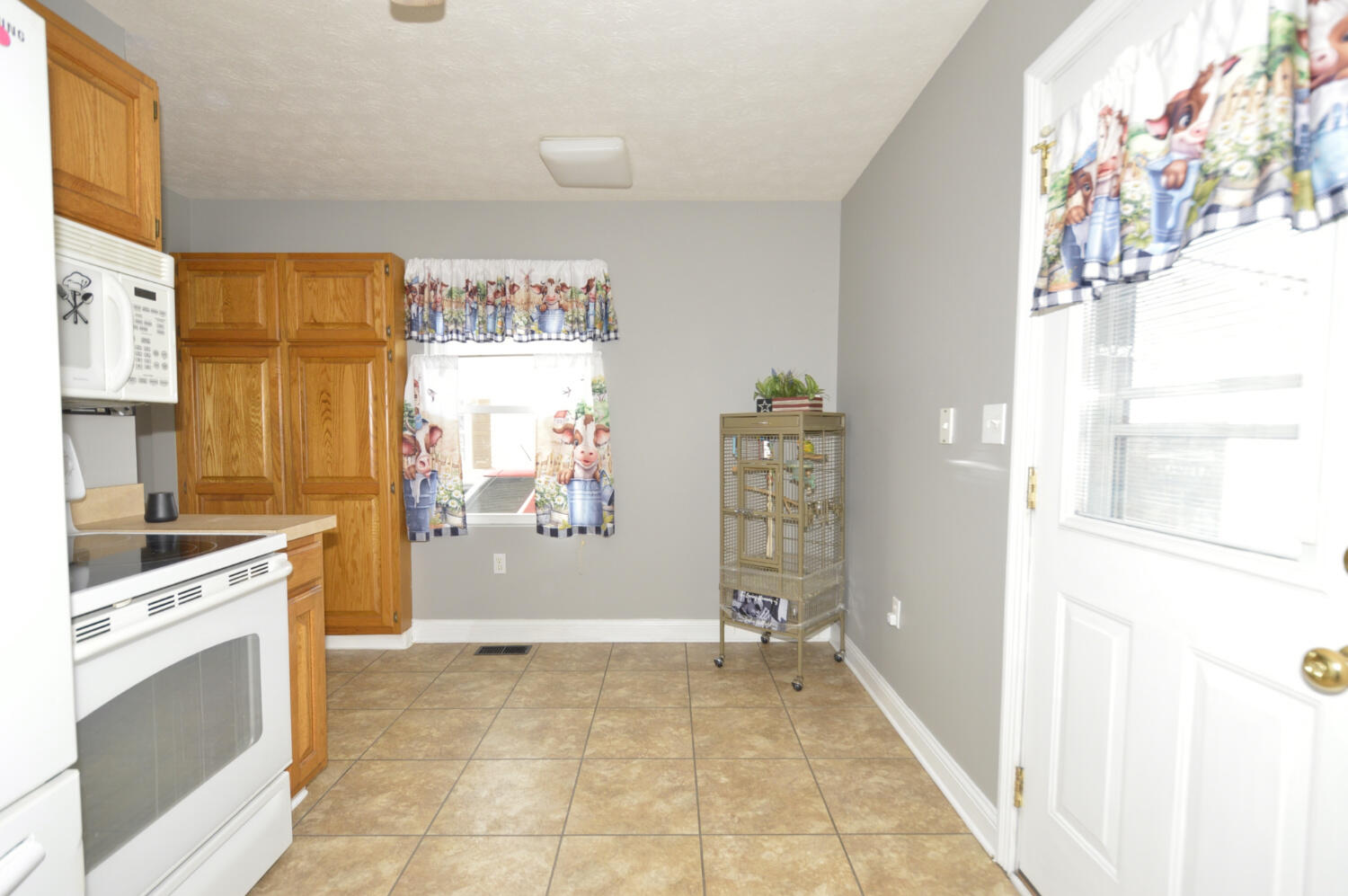 1716 Sweetbriar Lane, Springfield, Ohio 45505