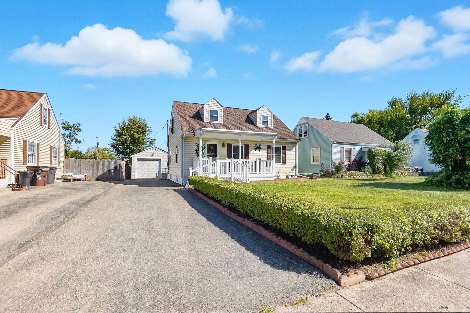 1716 Sweetbriar Lane, Springfield, Ohio 45505