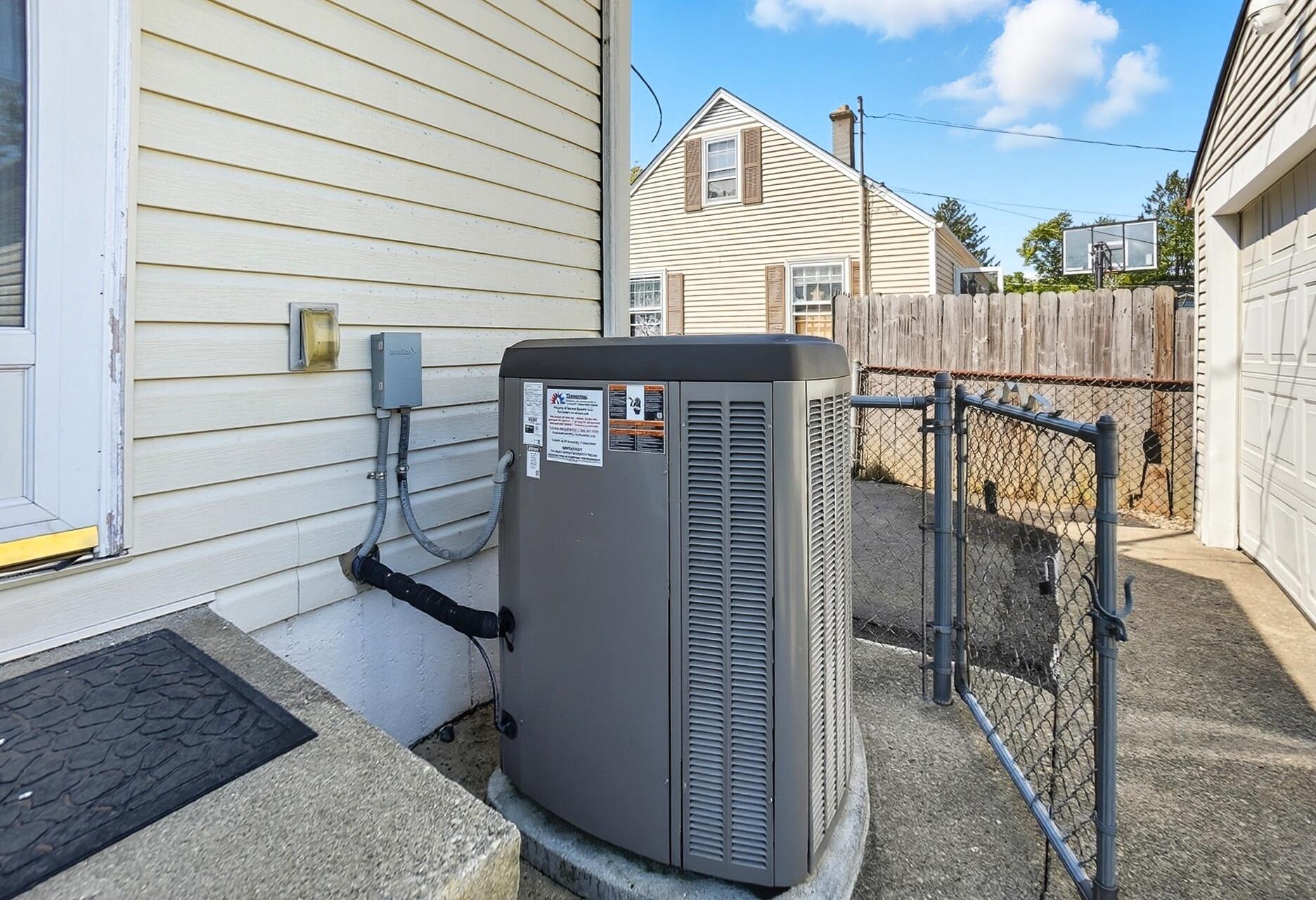 1716 Sweetbriar Lane, Springfield, Ohio 45505