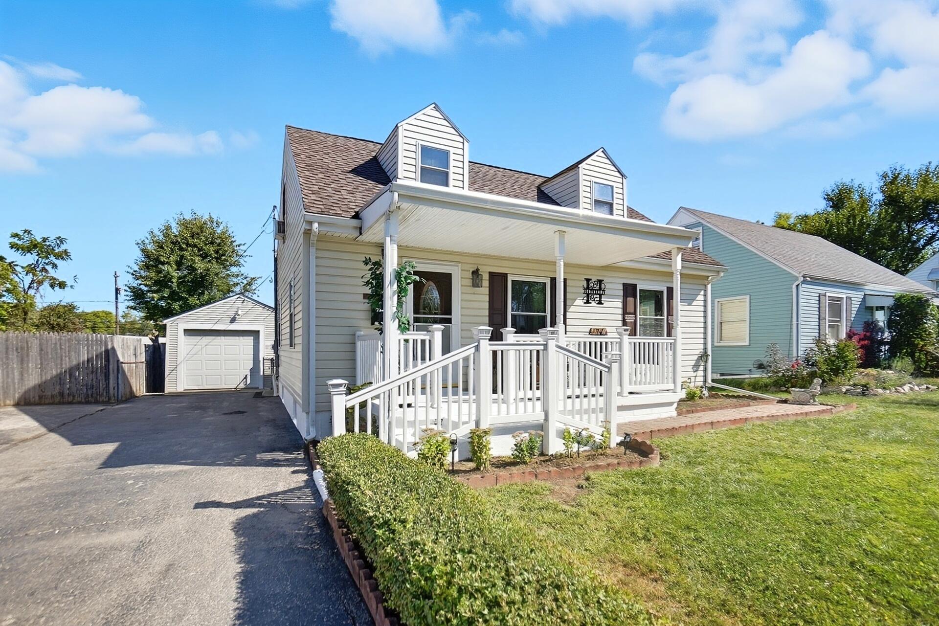 1716 Sweetbriar Lane, Springfield, Ohio 45505