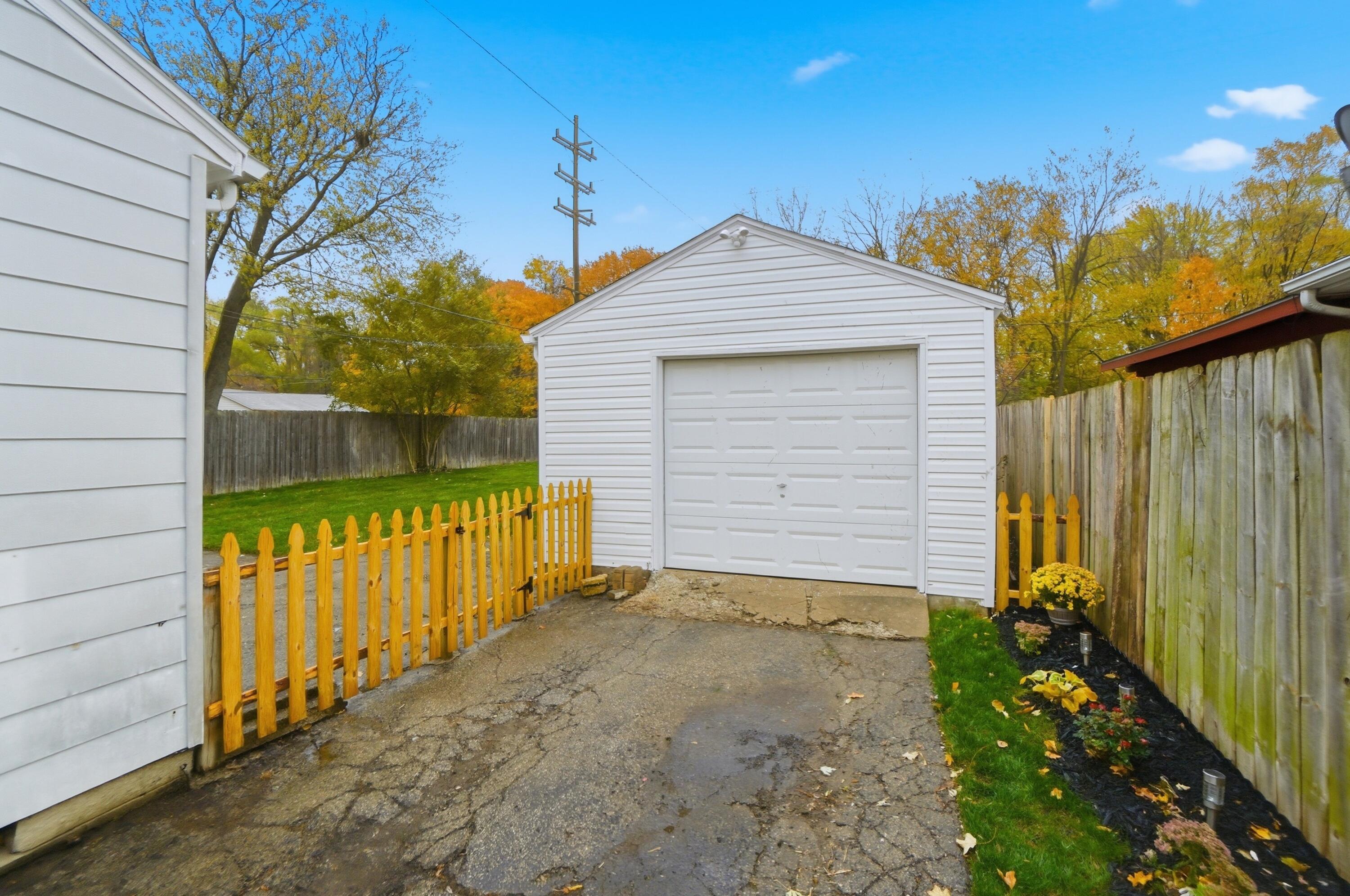 728 Mavor Street, Springfield, Ohio 45505