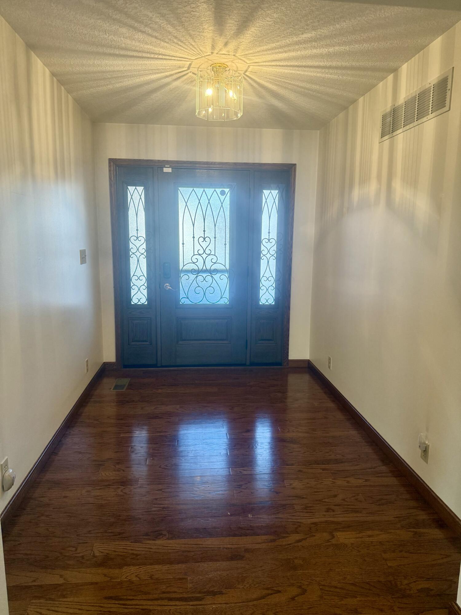 821 Helen Drive, Wapakoneta, Ohio 45895