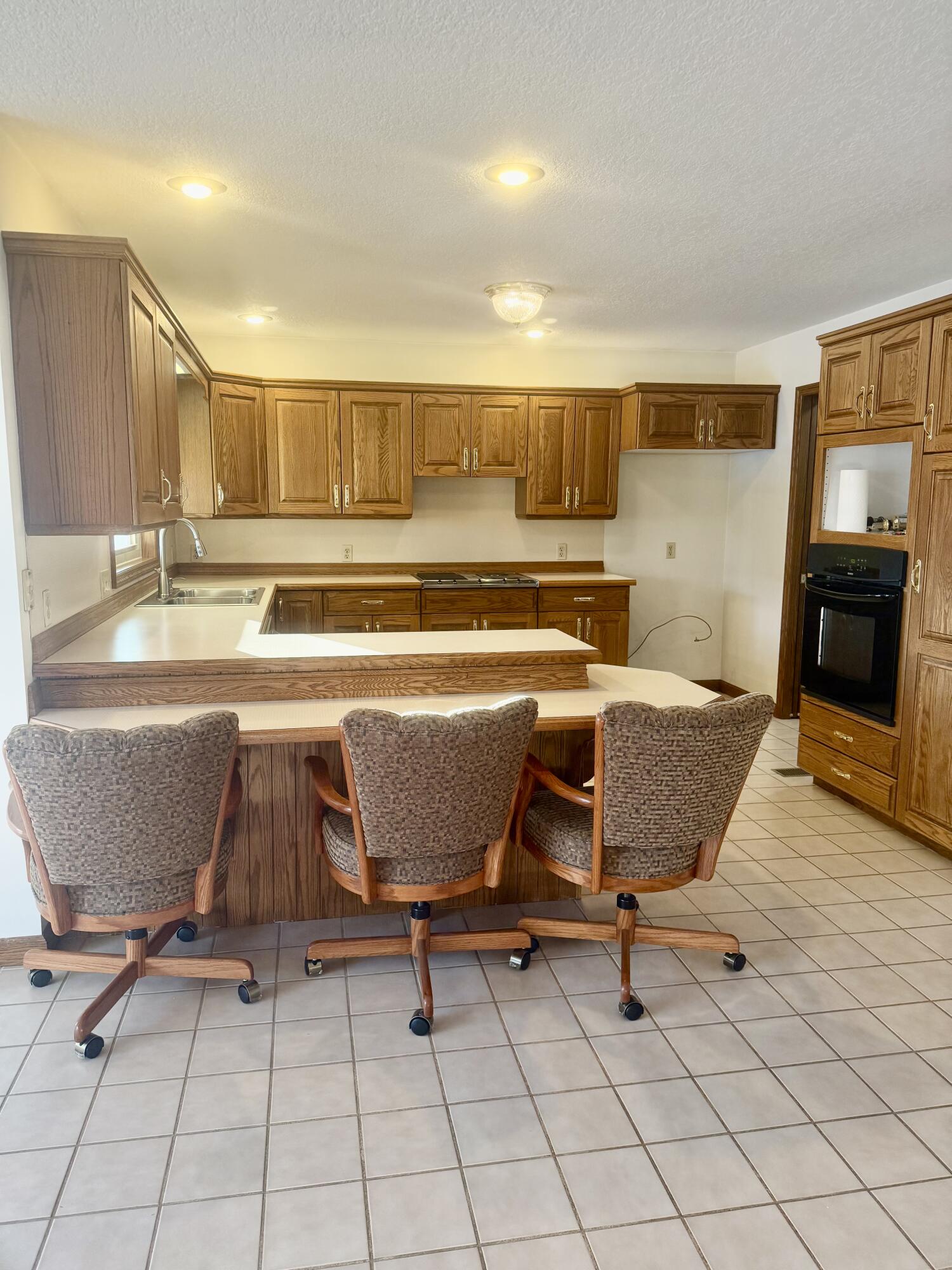 821 Helen Drive, Wapakoneta, Ohio 45895