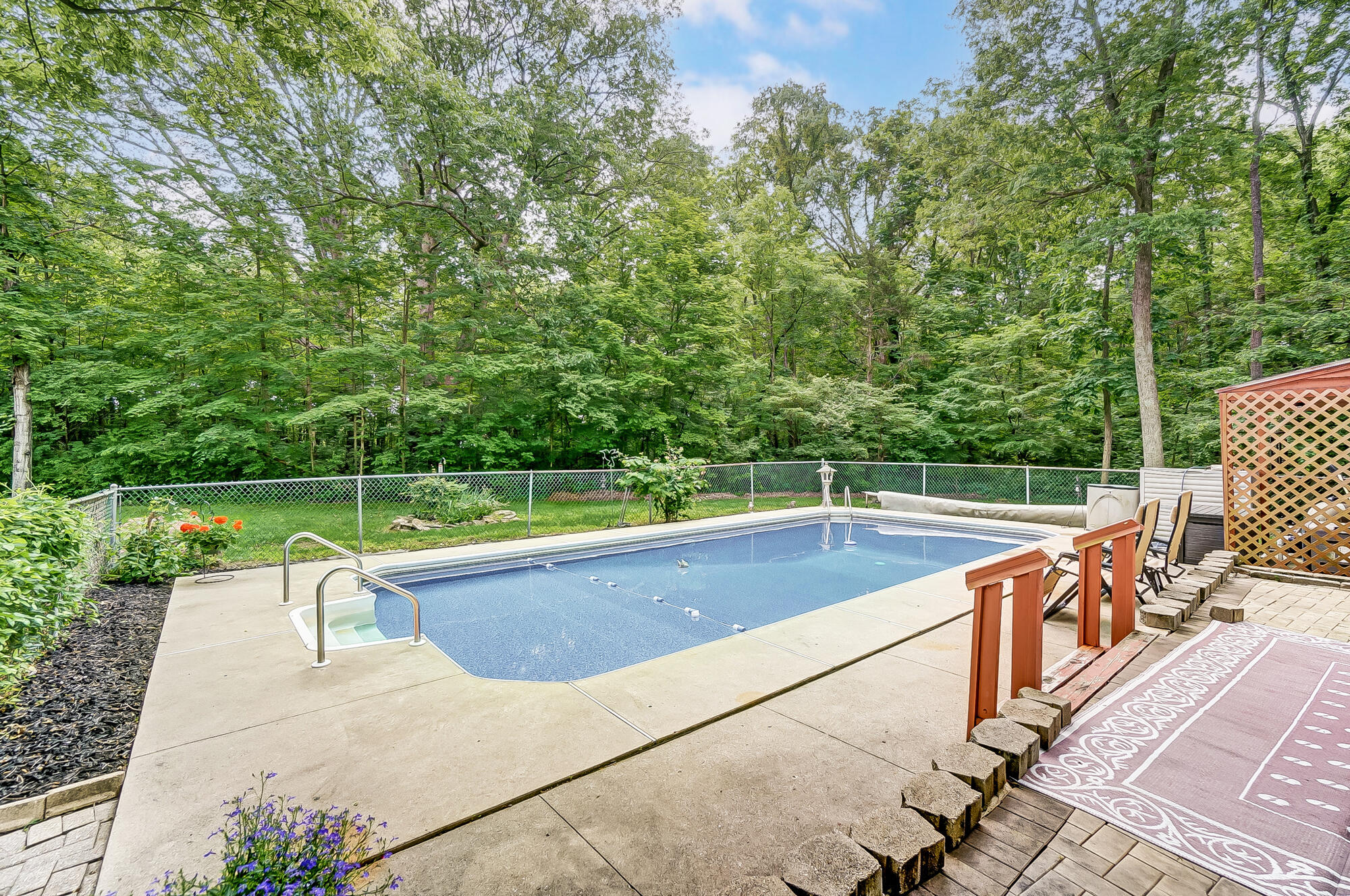 6388 Stoker Road, Houston, Ohio 45333