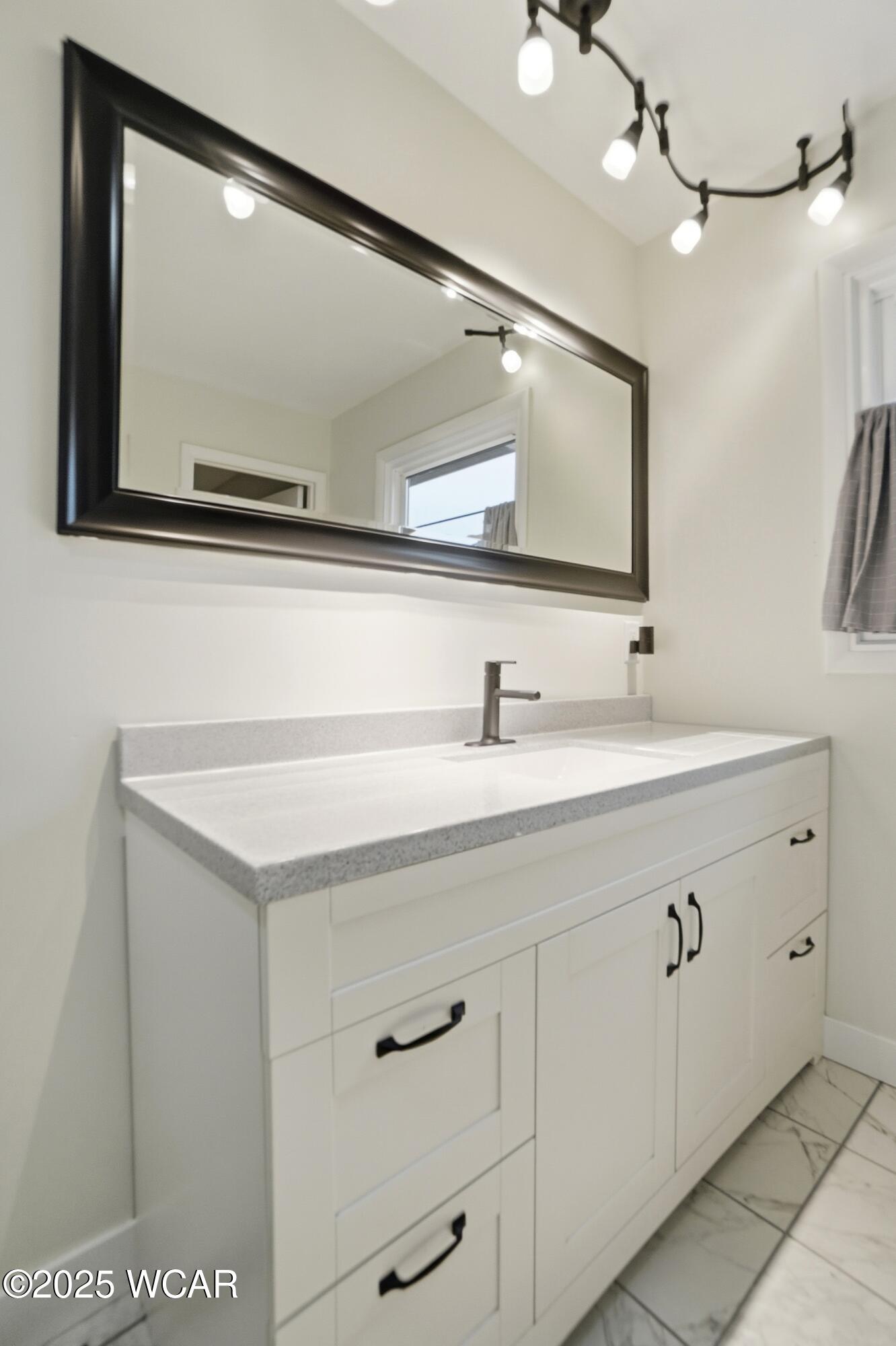 108 Highland Lakes Drive, Lima, Ohio