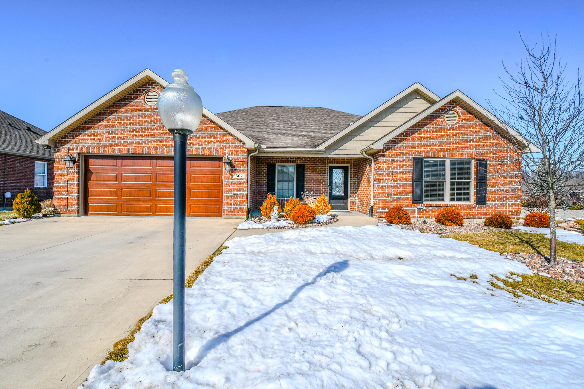 607 Bentley Circle, Troy, Ohio 45373