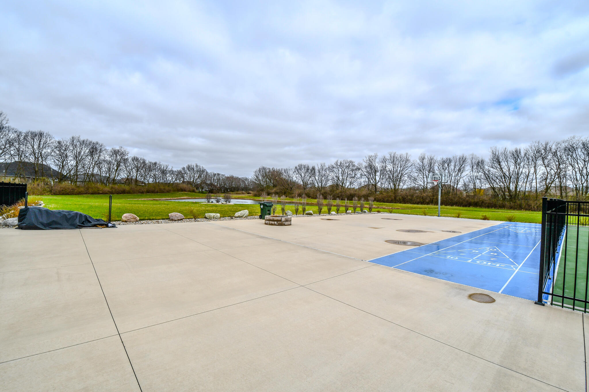 607 Bentley Circle, Troy, Ohio 45373