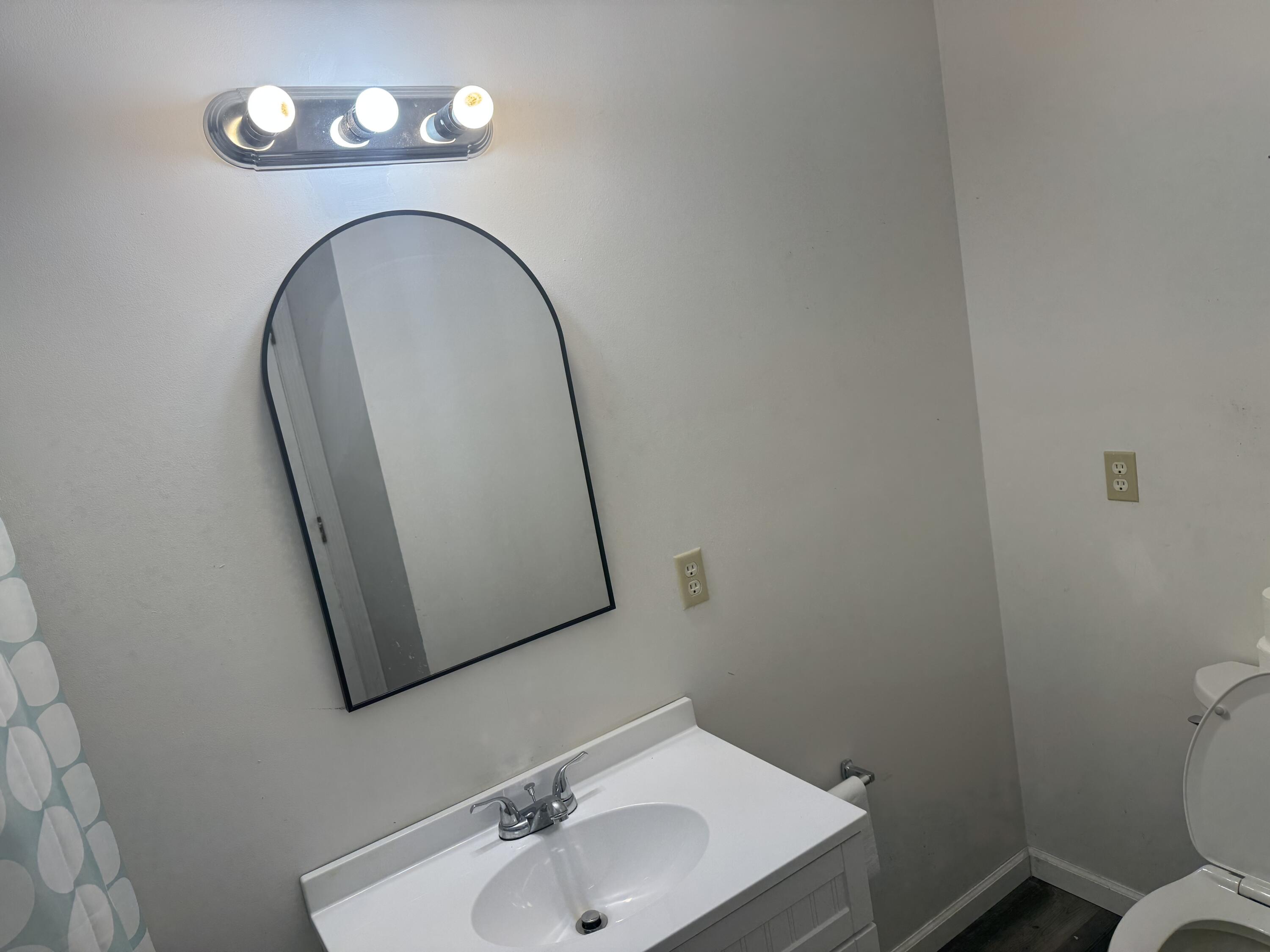 1142 Lee Road, Troy, Ohio 45373