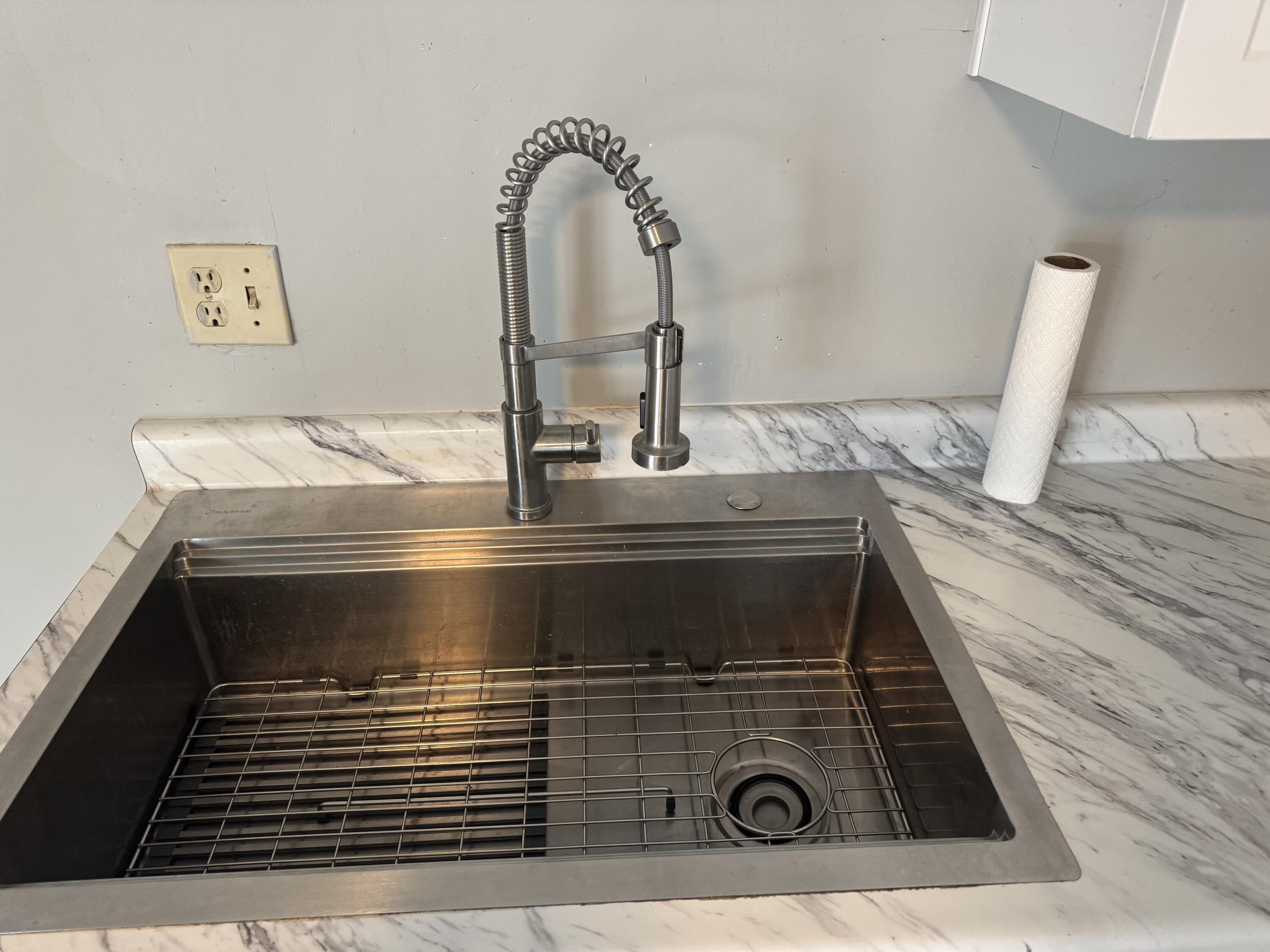 1142 Lee Road, Troy, Ohio 45373