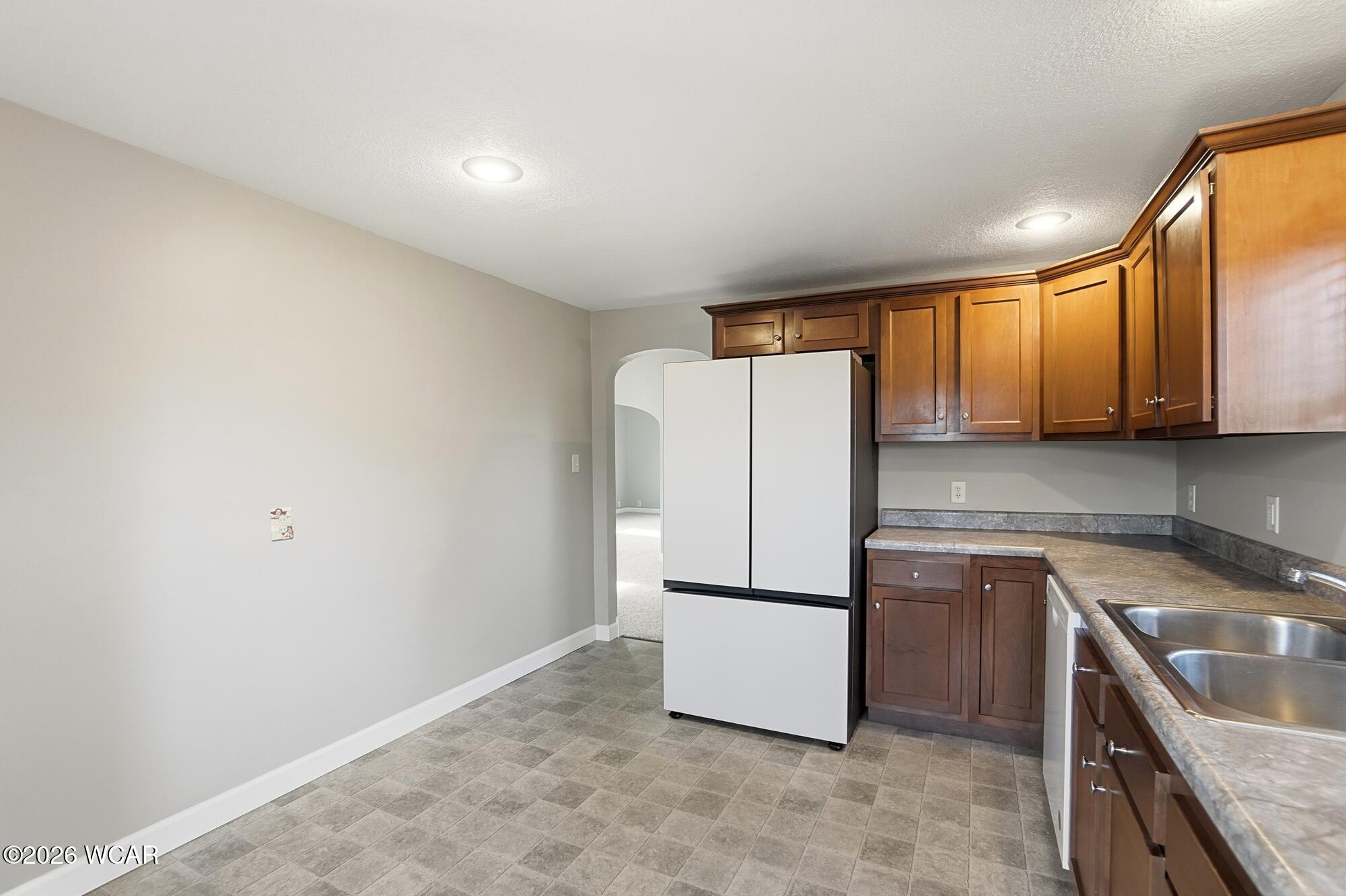 105 Washington Street, Lafayette, Ohio