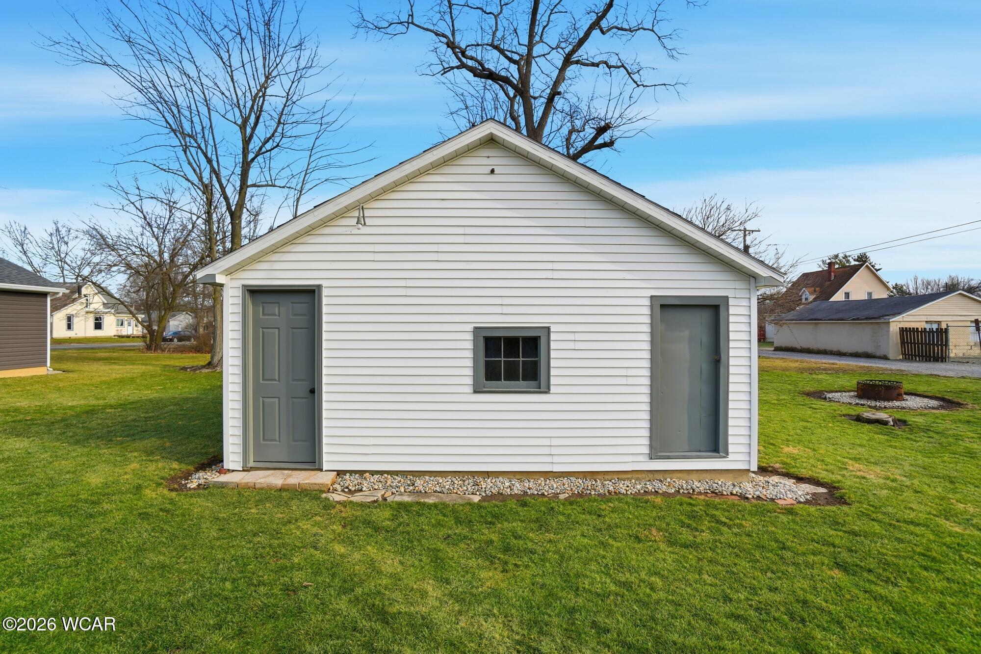 105 Washington Street, Lafayette, Ohio