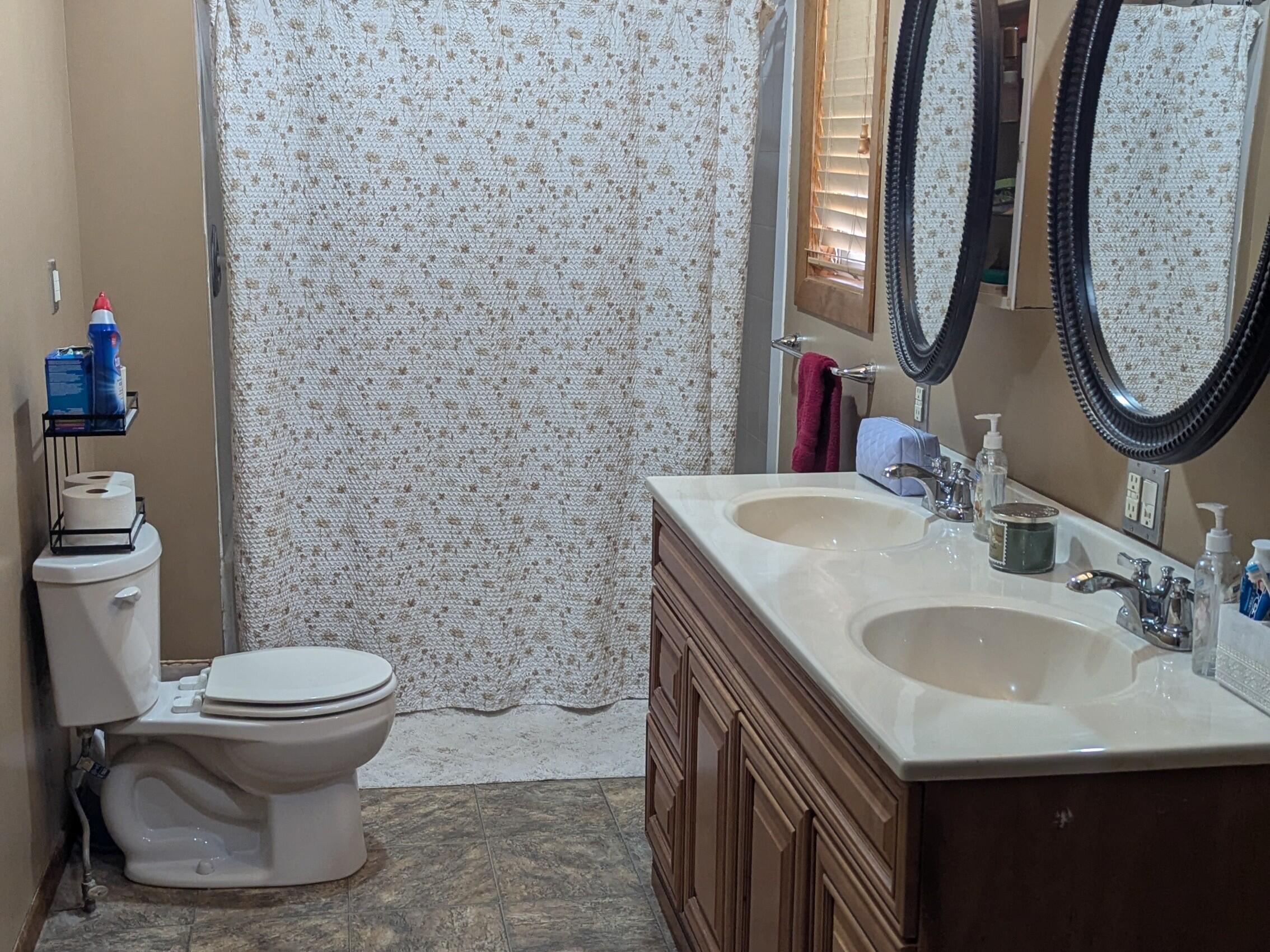 404 Pearl Street, Wapakoneta, Ohio 45895