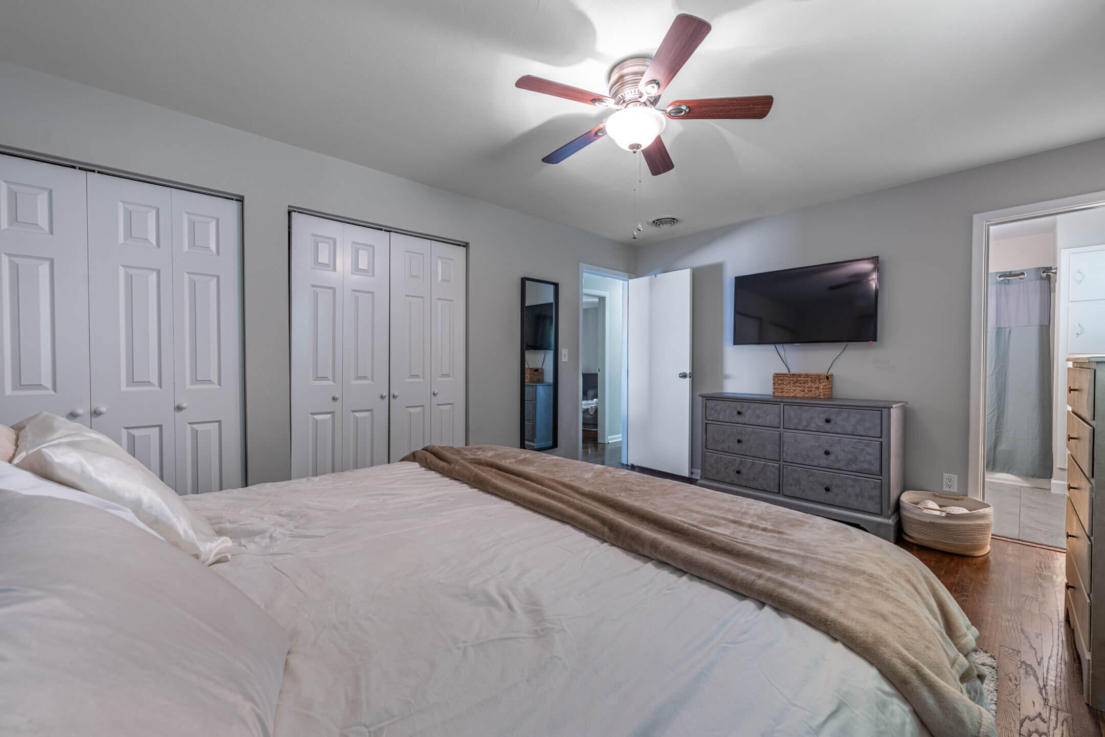 6000 Cobbleskill Court, Centerville, Ohio 45459