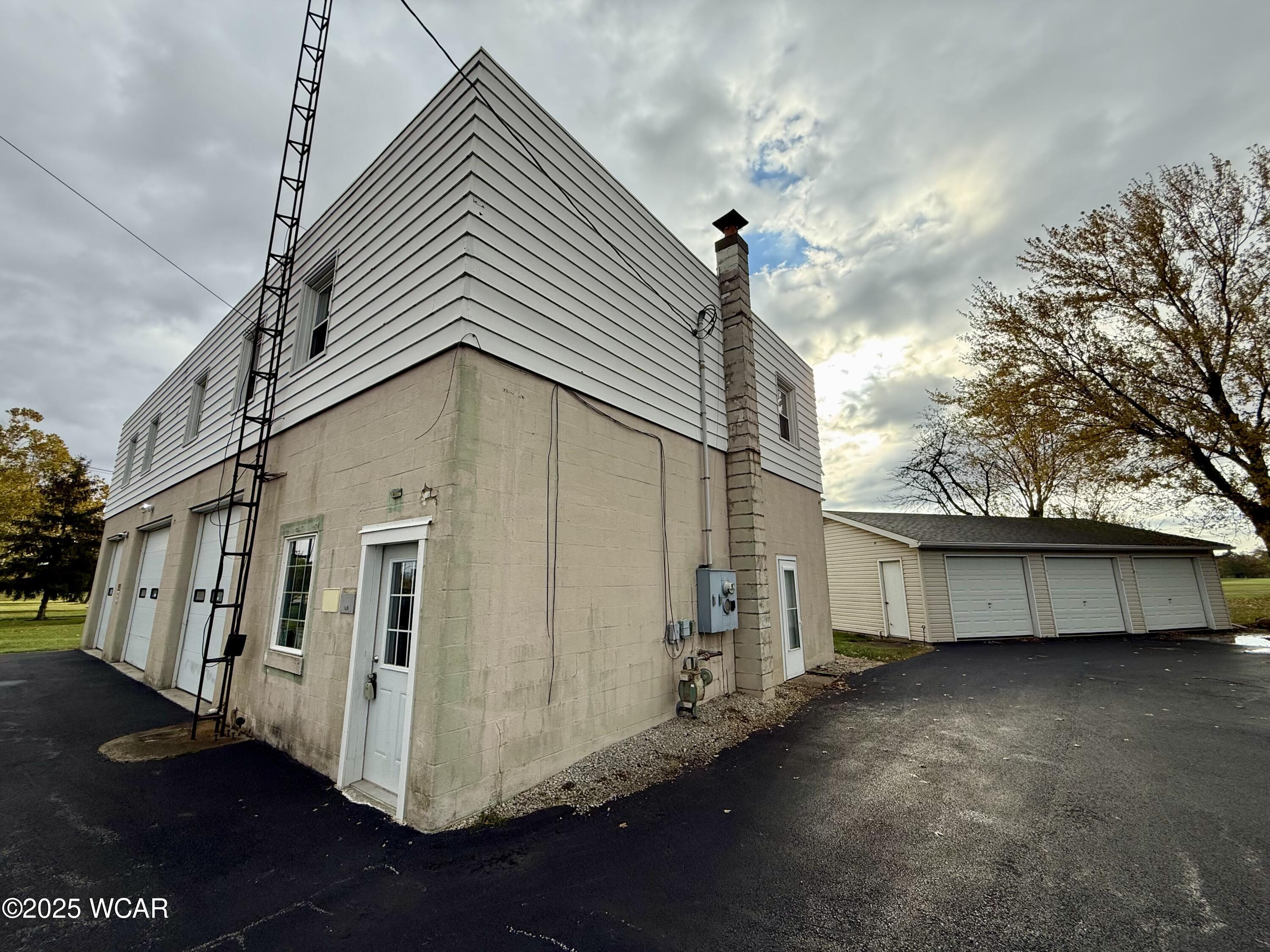 22979 State Route 12, Fostoria, Ohio