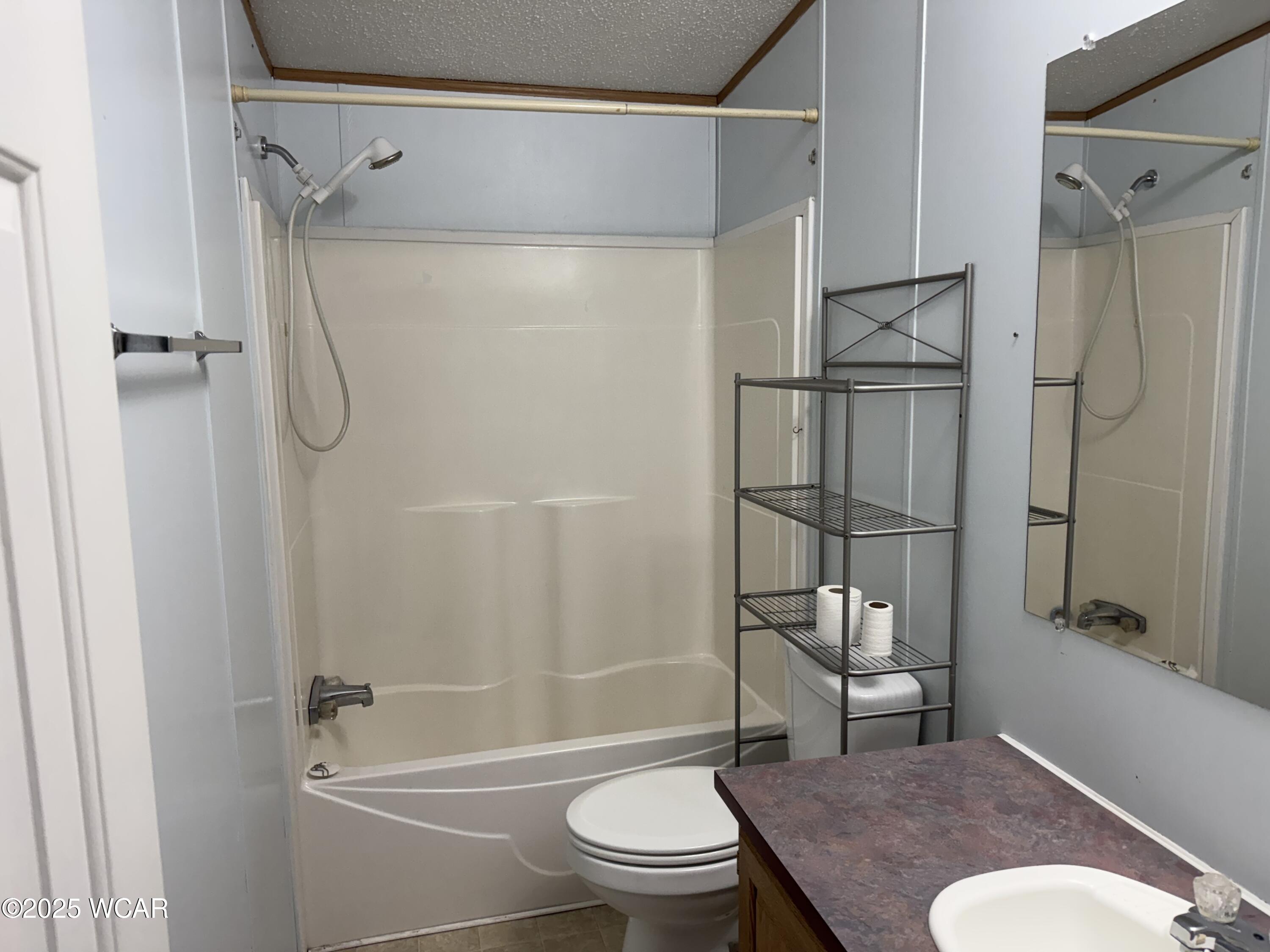 174 Bridle Trail, Lima, Ohio