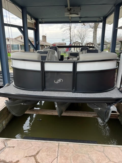 11061 Seminole Shore Drive, Huntsville, Ohio 43324