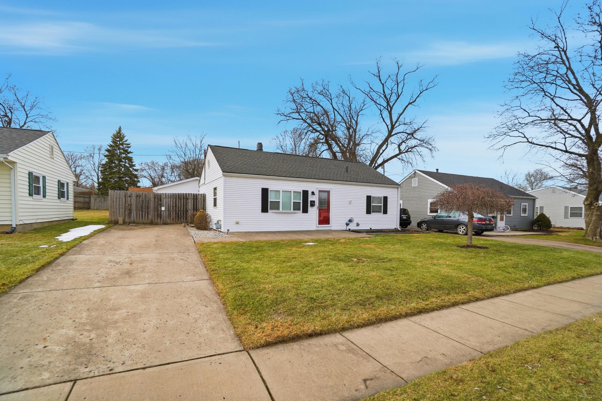 65 Kiser Drive, Tipp City, Ohio 45371