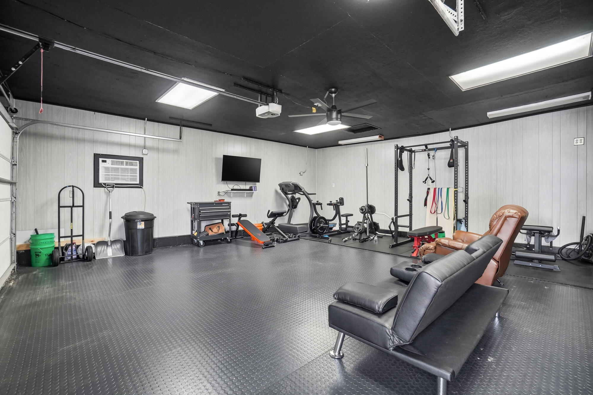 65 Kiser Drive, Tipp City, Ohio 45371