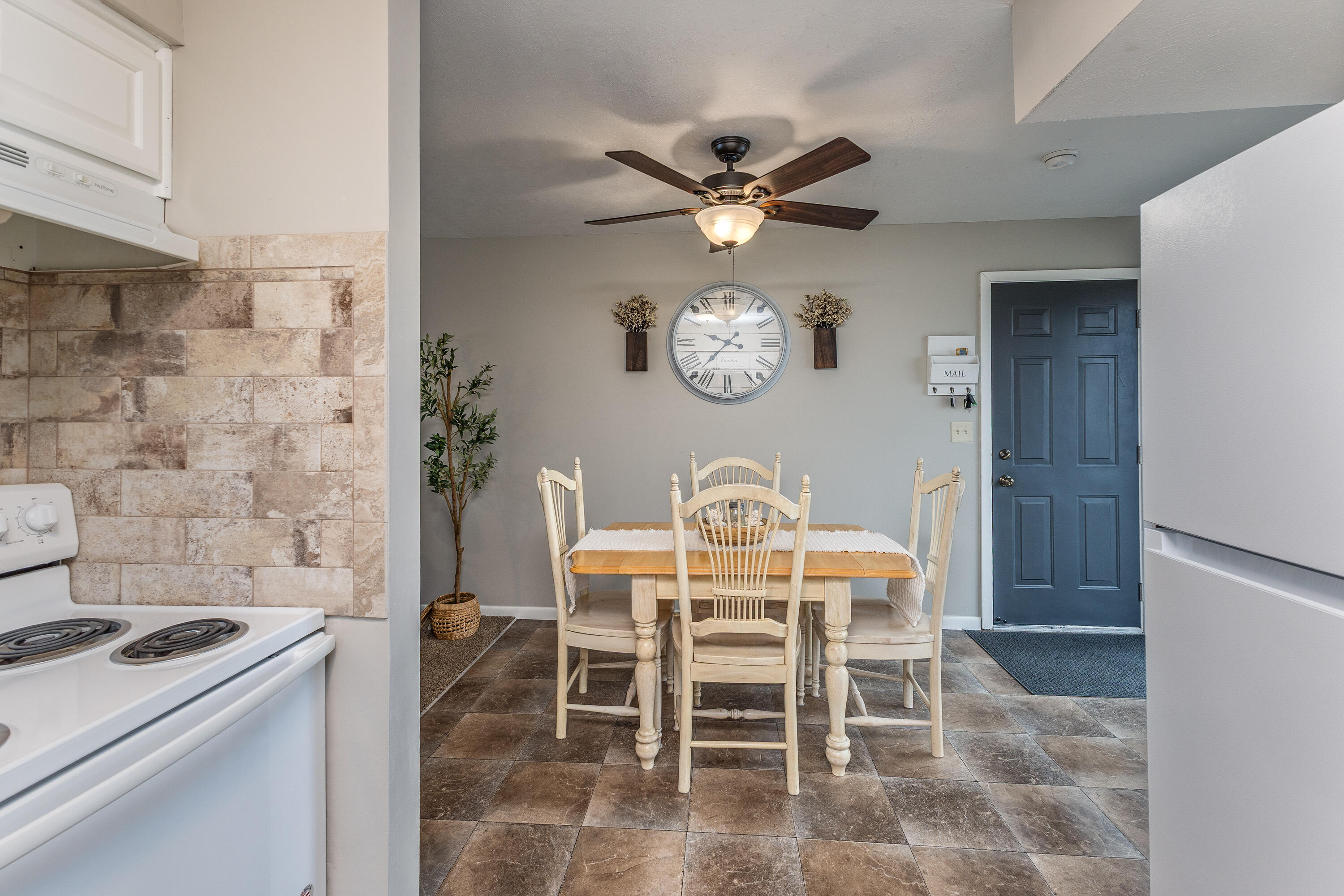 3135 Honeysuckle Drive, Troy, Ohio 45373